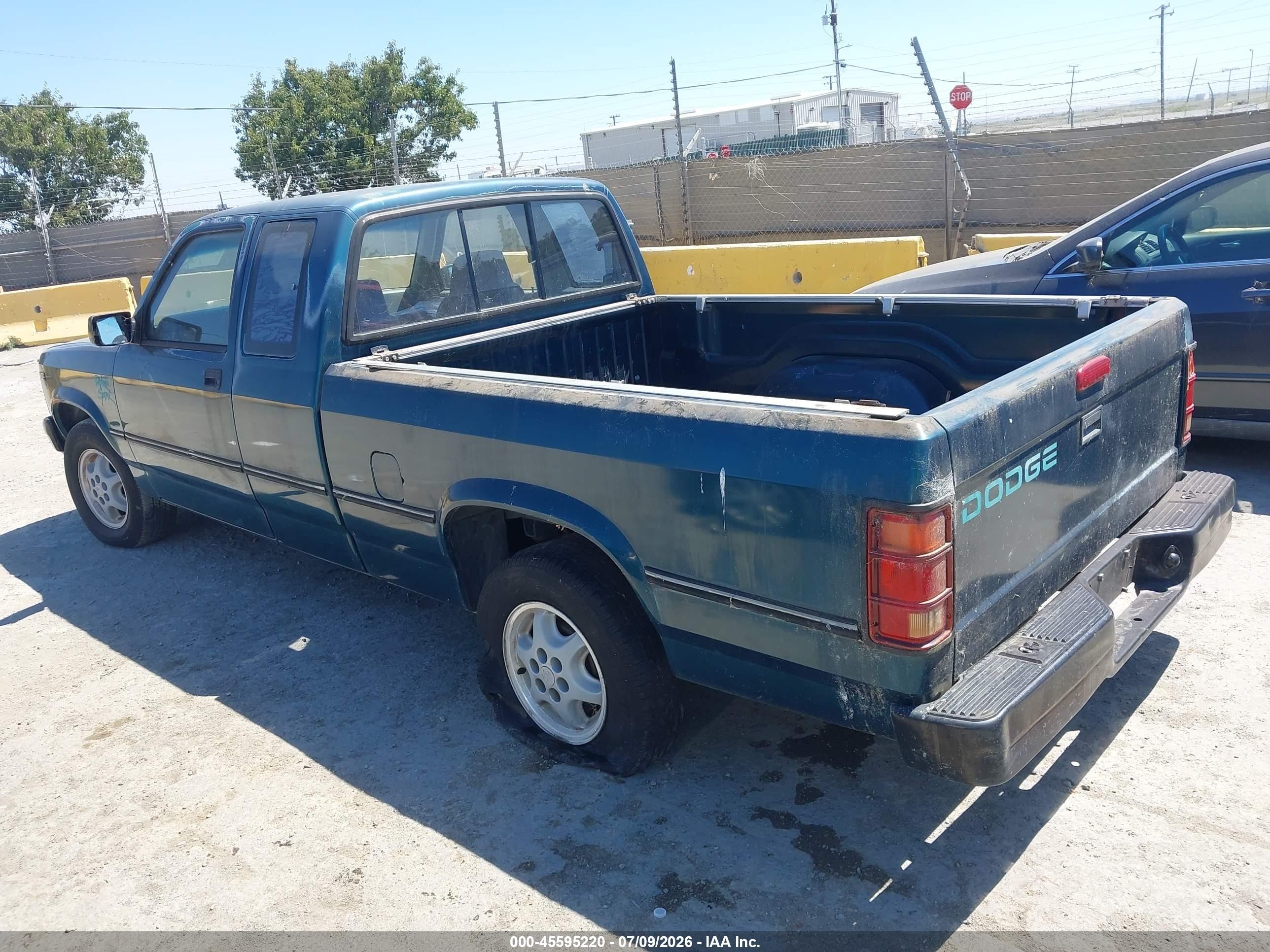 1995 Dodge Dakota   Зеленый vin: 1B7GL23X9SW935477