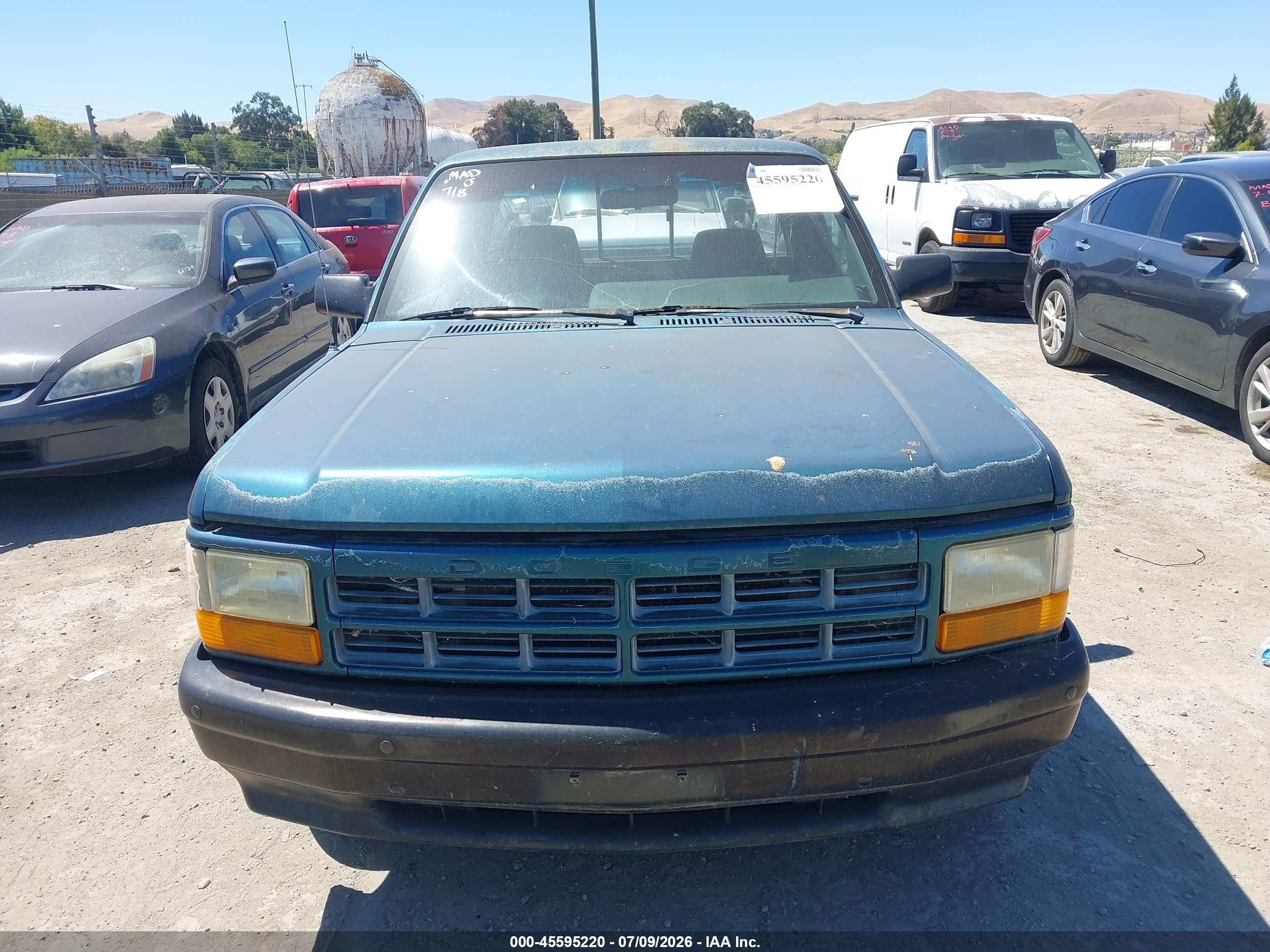 1995 Dodge Dakota   Зеленый vin: 1B7GL23X9SW935477