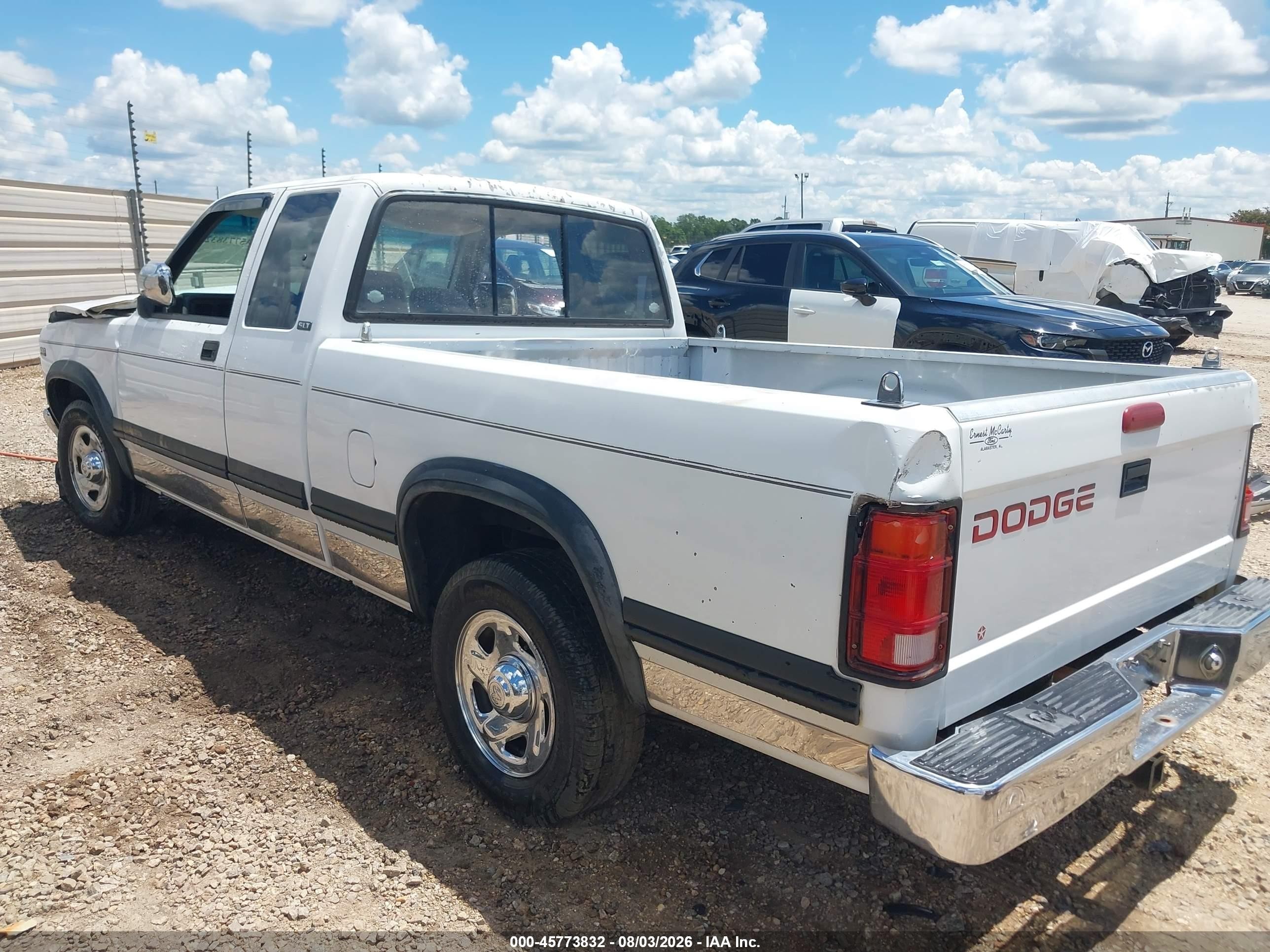 1996 Dodge Dakota   White vin: 1B7GL23Y4TS630597