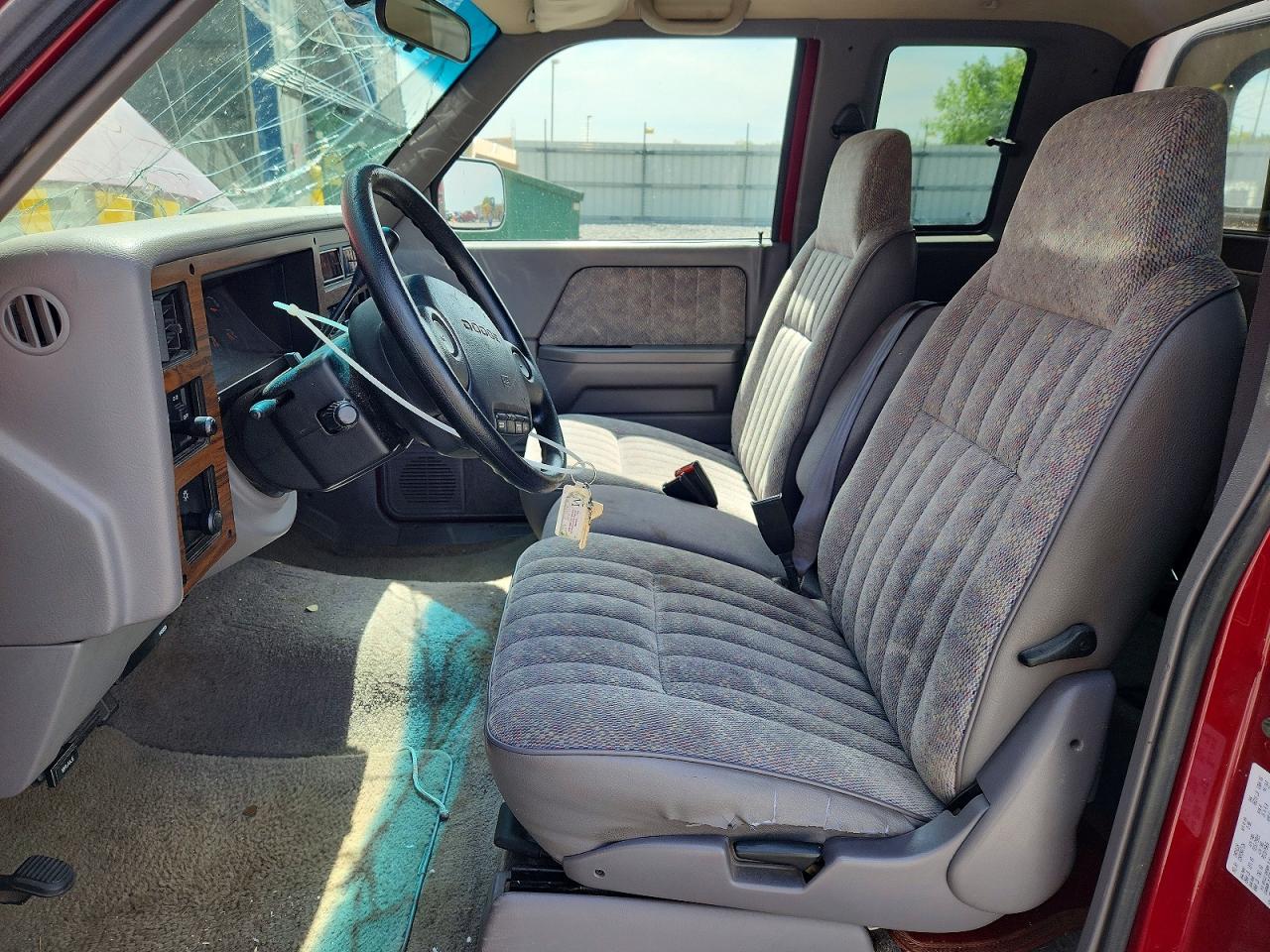 1996 Dodge Dakota Red vin: 1B7GL23YXTS643659