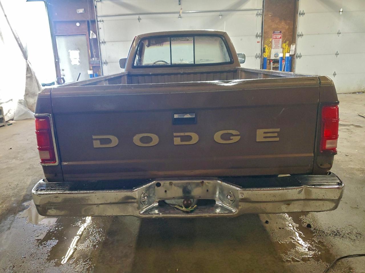 1989 Dodge Dakota Beige vin: 1B7GL26X0KS192985