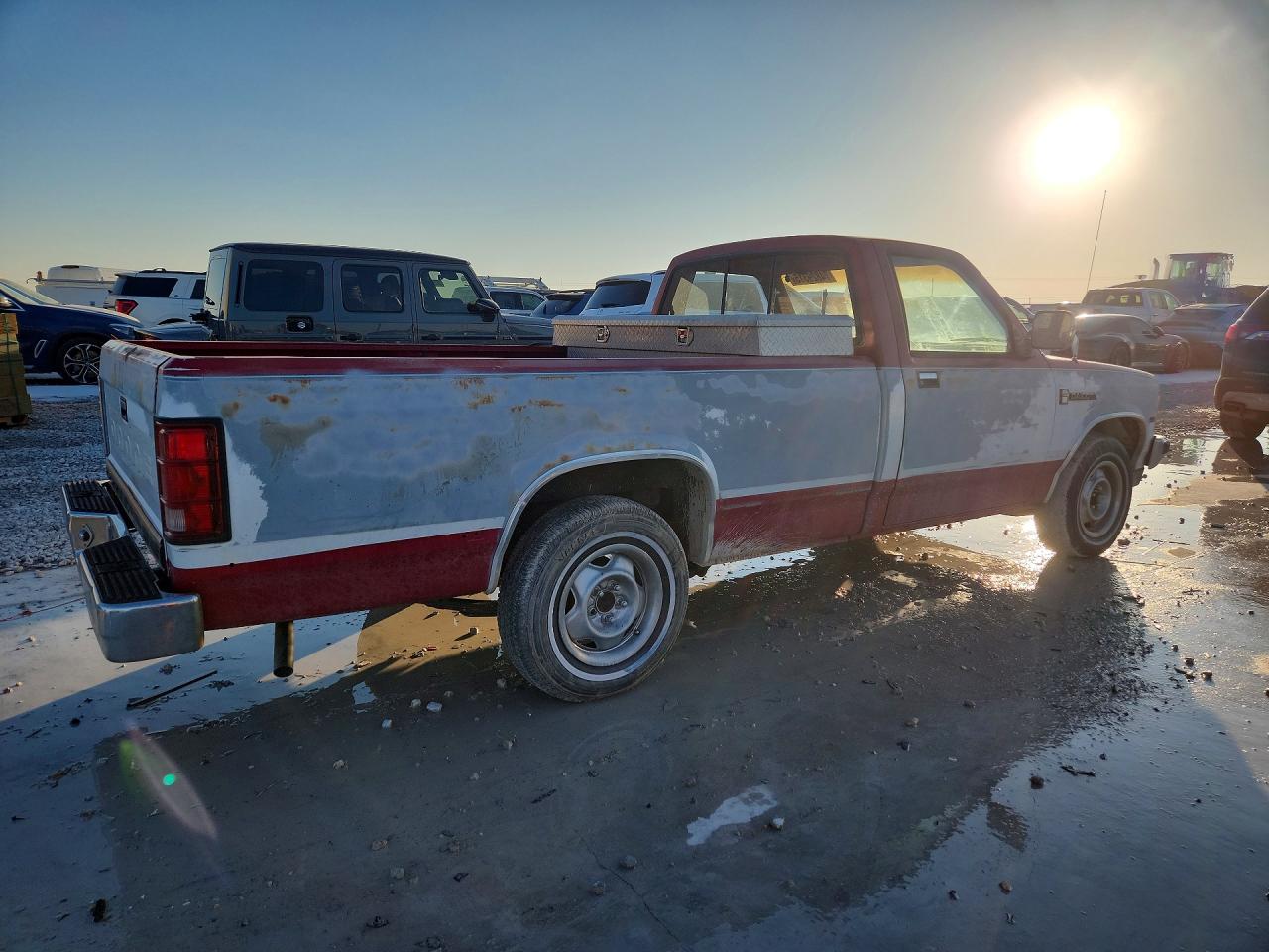 1989 Dodge Dakota Red vin: 1B7GL26X1KS071706