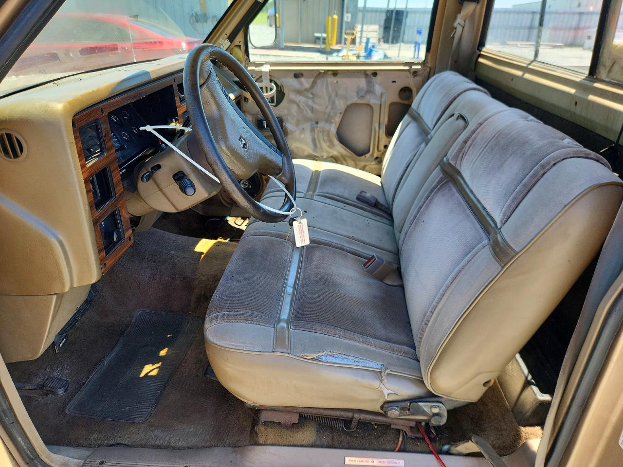 1991 Dodge Dakota Tan vin: 1B7GL26Y8MS254872