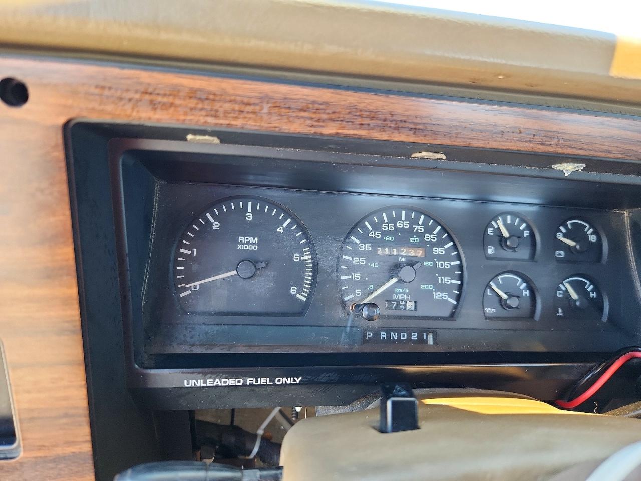 1991 Dodge Dakota Tan vin: 1B7GL26Y8MS254872