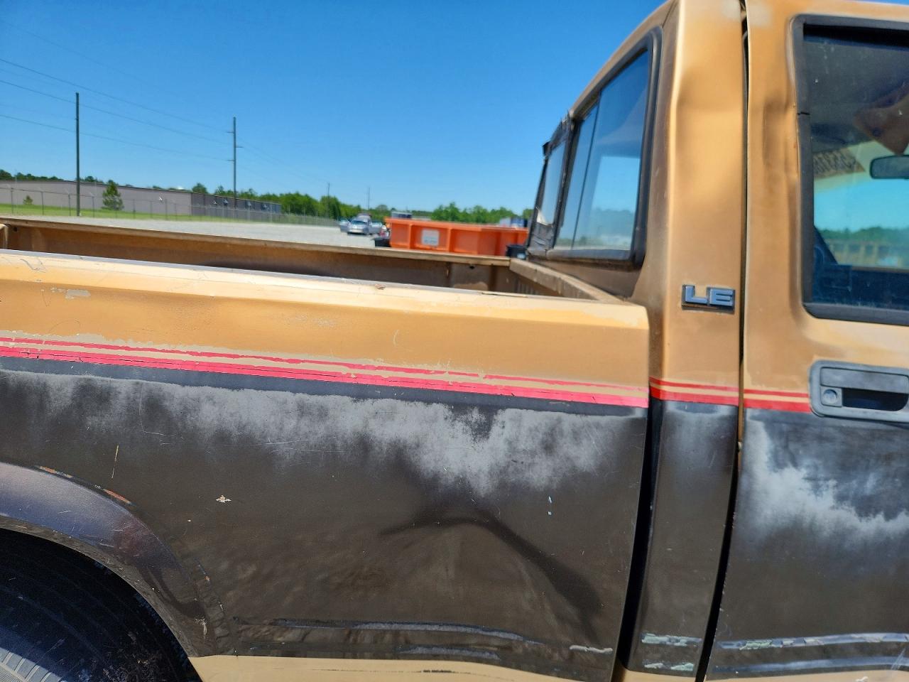 1991 Dodge Dakota Tan vin: 1B7GL26Y8MS254872