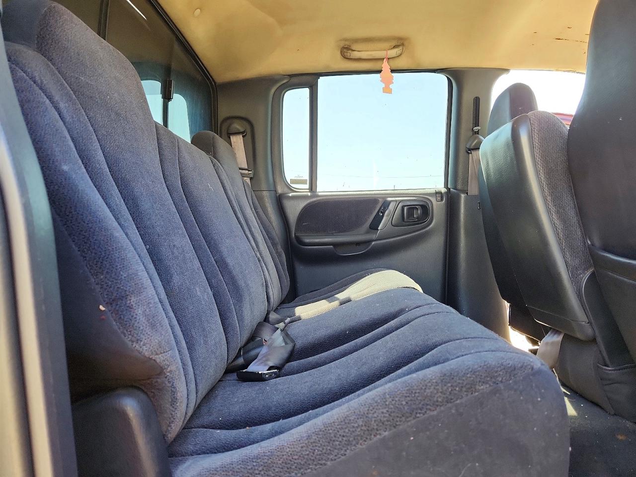 2000 Dodge Dakota Quad Burgundy vin: 1B7GL2AN7YS691359