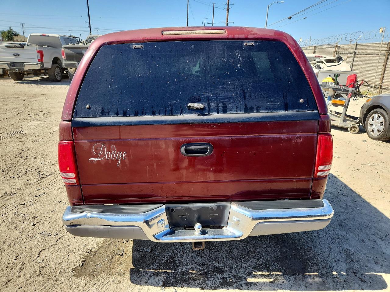2000 Dodge Dakota Quad Burgundy vin: 1B7GL2AN7YS691359