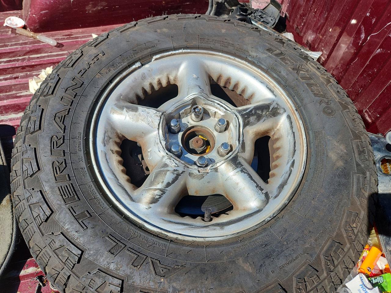 2000 Dodge Dakota Quad Burgundy vin: 1B7GL2ANXYS744328