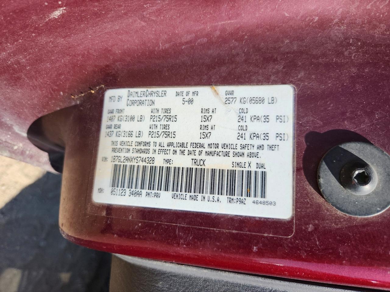 2000 Dodge Dakota Quad Burgundy vin: 1B7GL2ANXYS744328