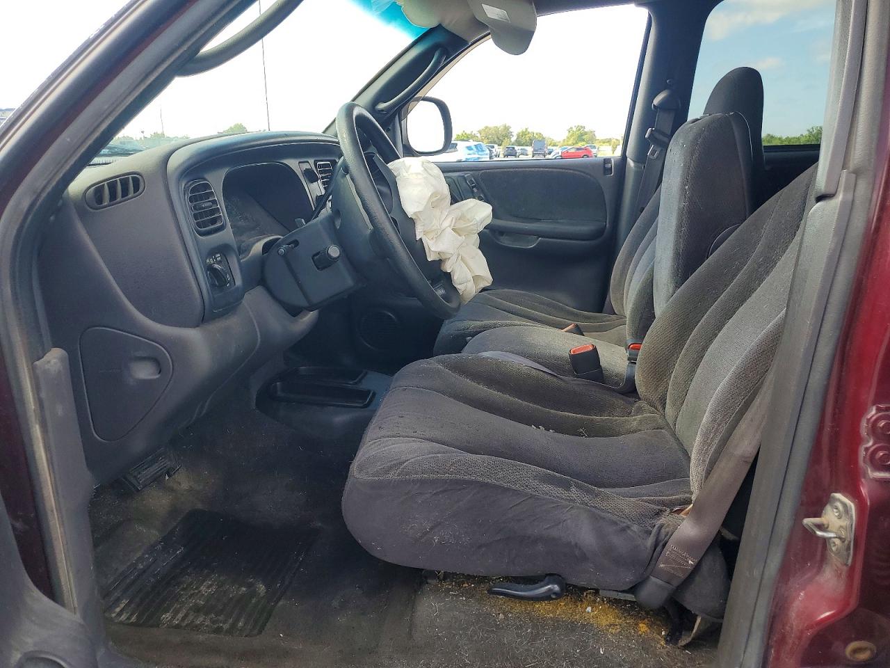 2000 Dodge Dakota Quad Burgundy vin: 1B7GL2AX7YS634807