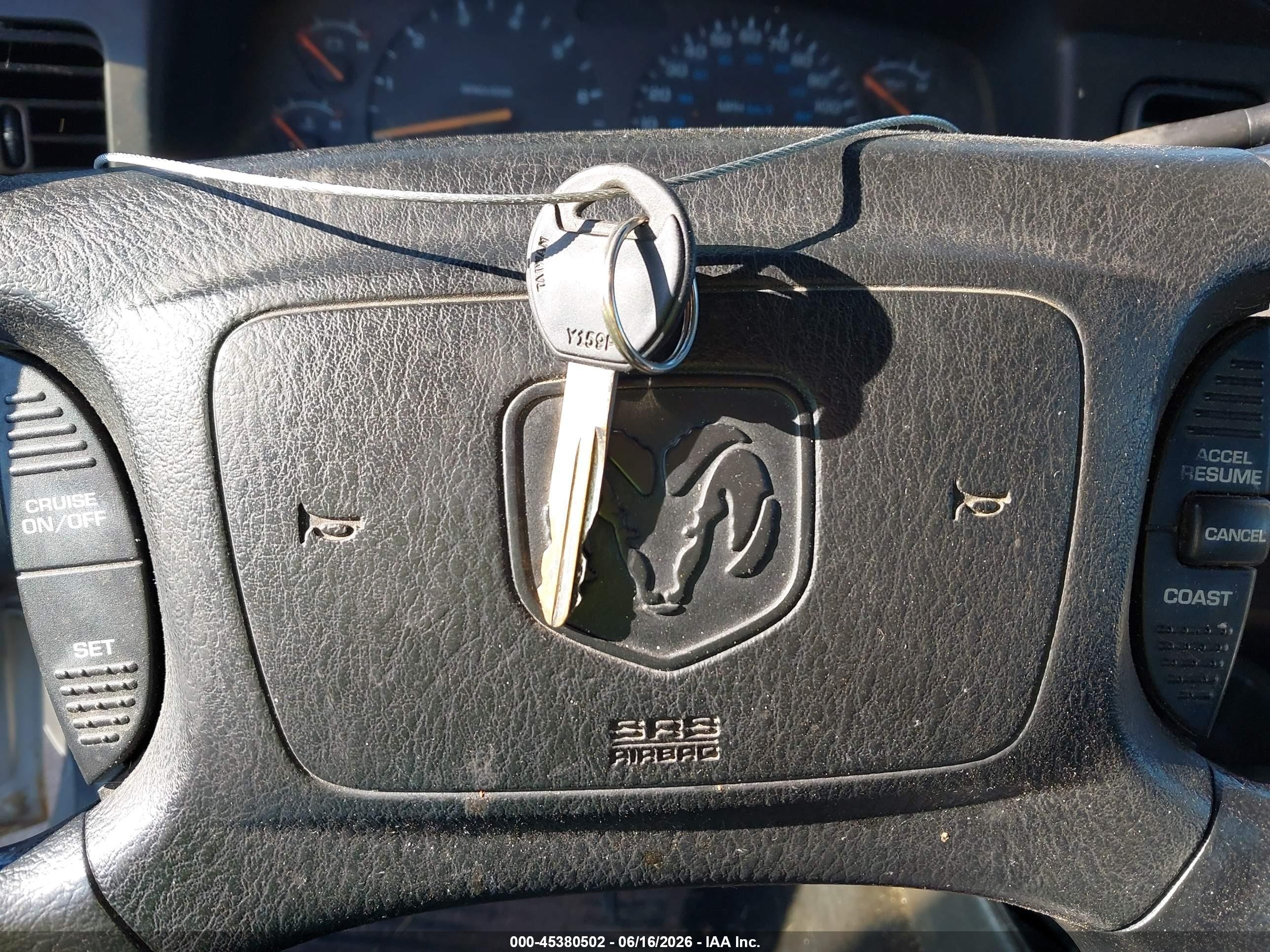 2002 Dodge Dakota Sport Silver vin: 1B7GL32X82S539135