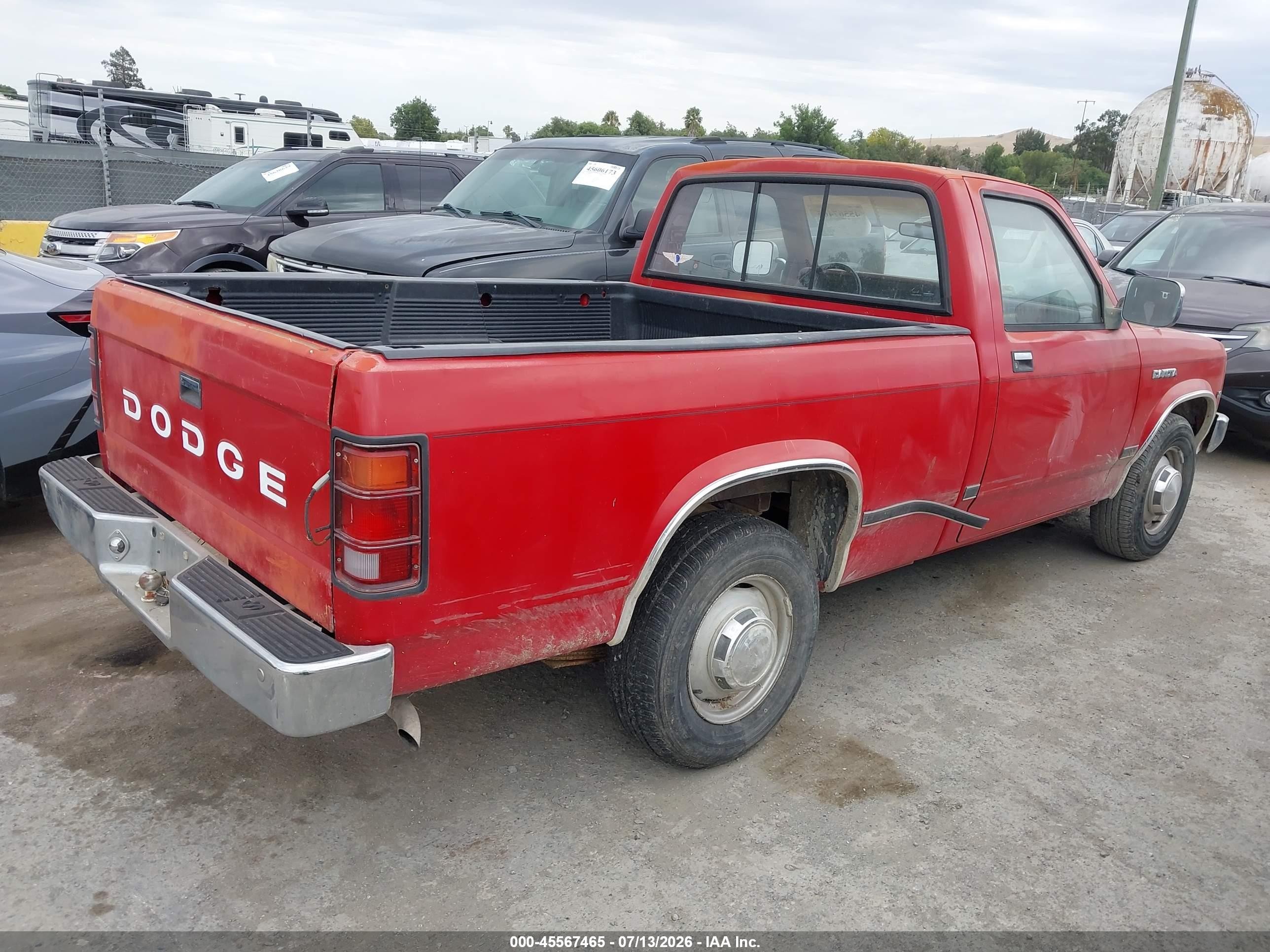 1987 Dodge Dakota   Red vin: 1B7GN14M2HS392370