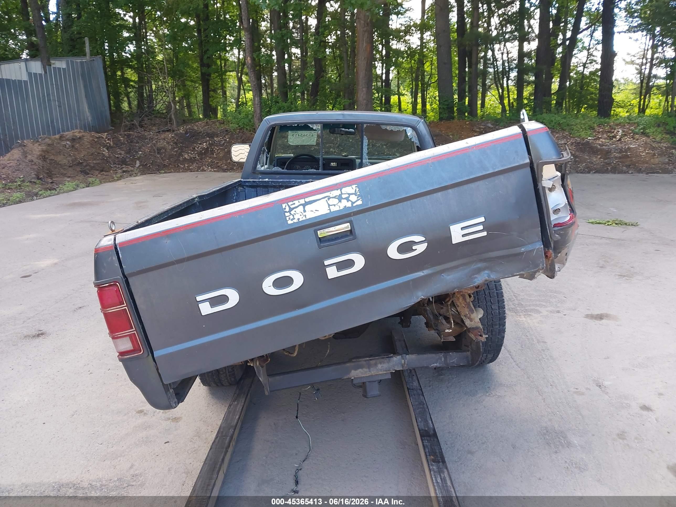 1987 Dodge Dakota   Серый vin: 1B7GN14M8HS316409