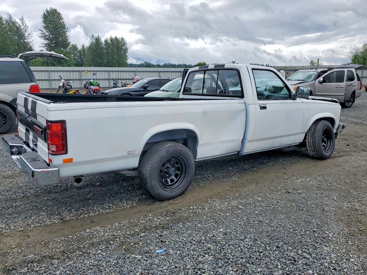 1988 Dodge Dakota White vin: 1B7GN14X0JS778303