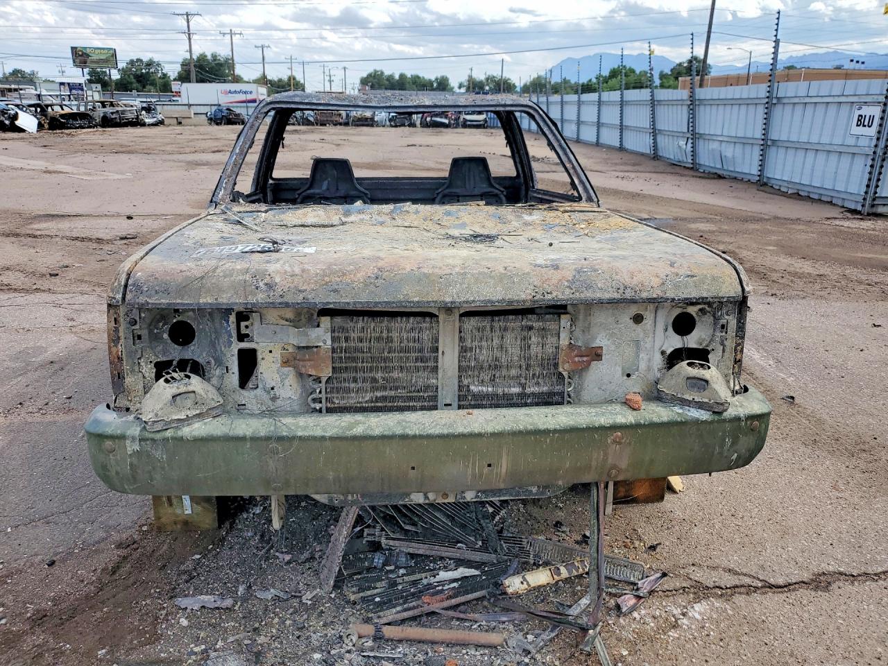 1988 Dodge Dakota Burn vin: 1B7GN14X7JS692664