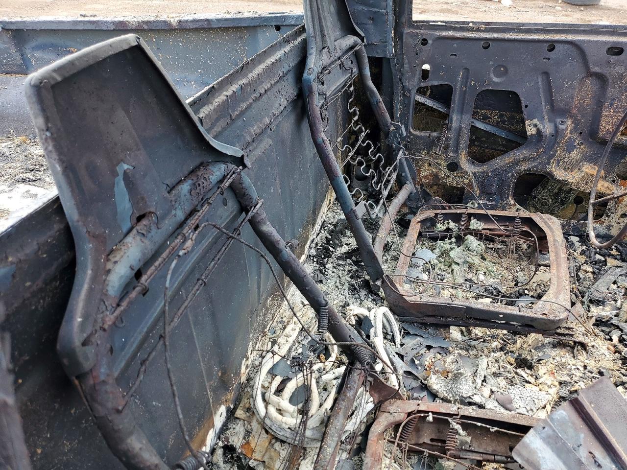 1988 Dodge Dakota Burn vin: 1B7GN14X7JS692664