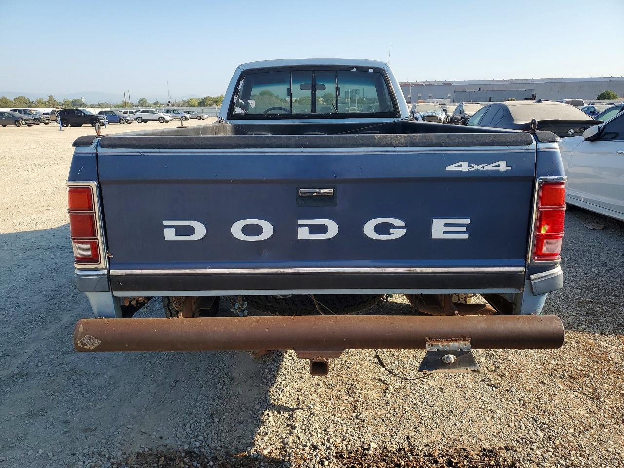 1987 Dodge Dakota Blue vin: 1B7GR14M6HS473750