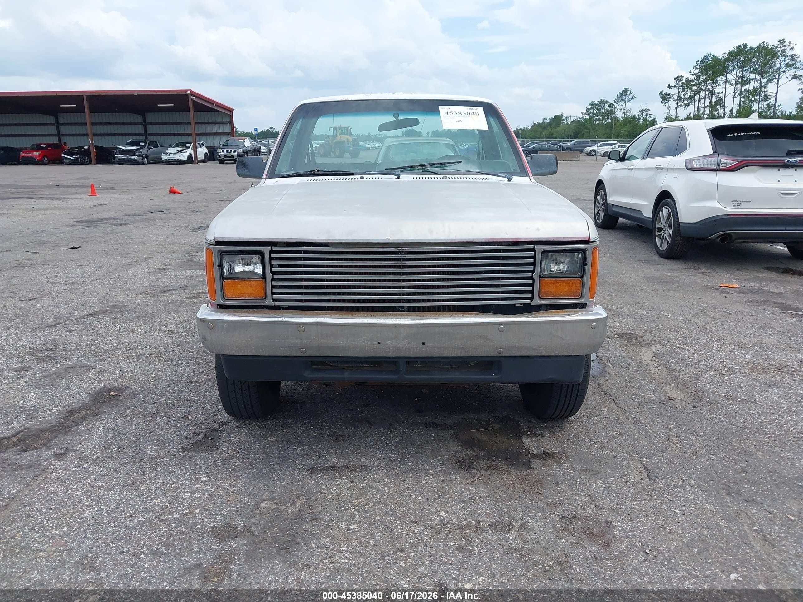 1988 Dodge Dakota   White vin: 1B7GR14X7JS678638