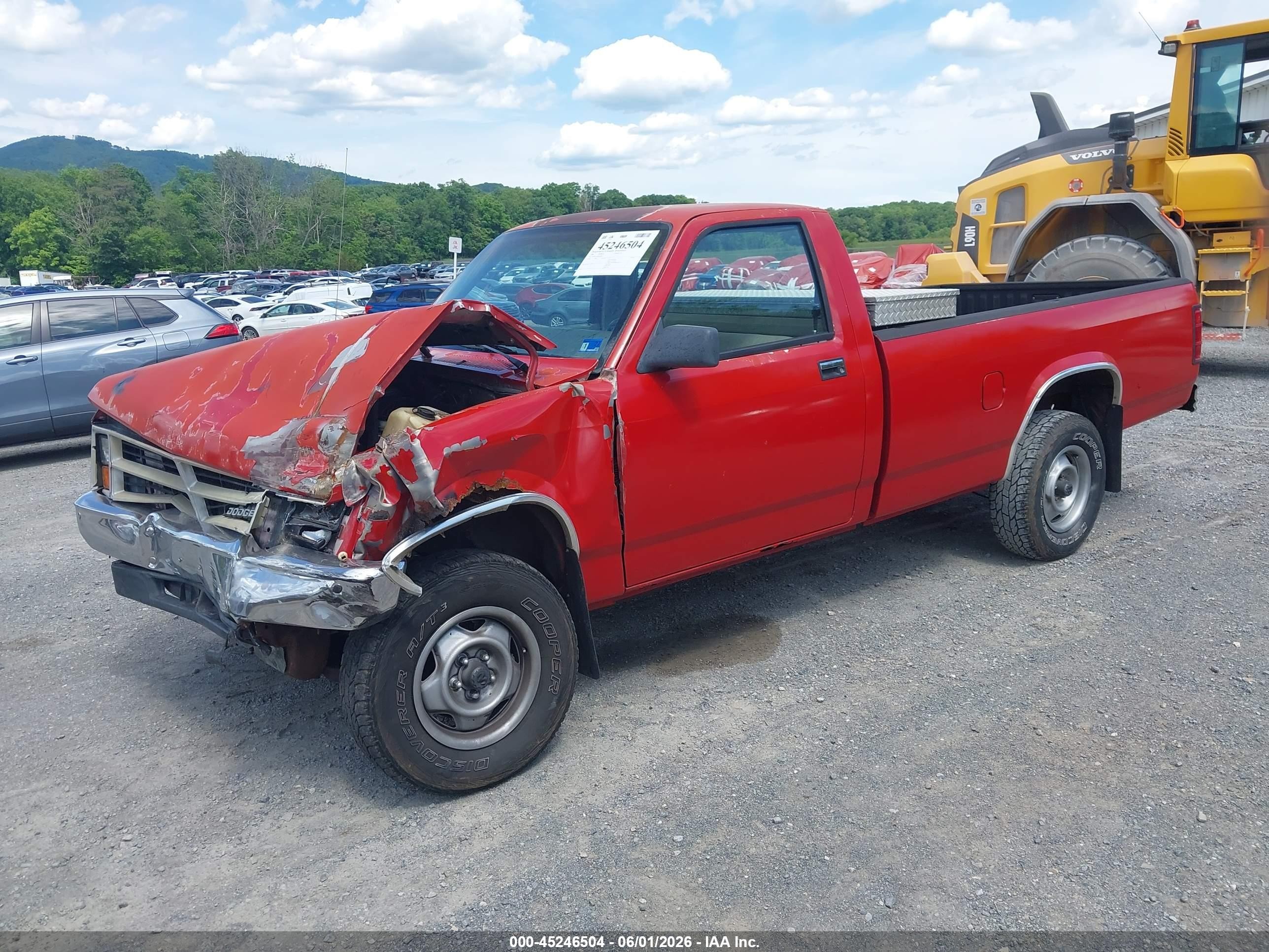 1988 Dodge Dakota   Red vin: 1B7GR14X8JS608887