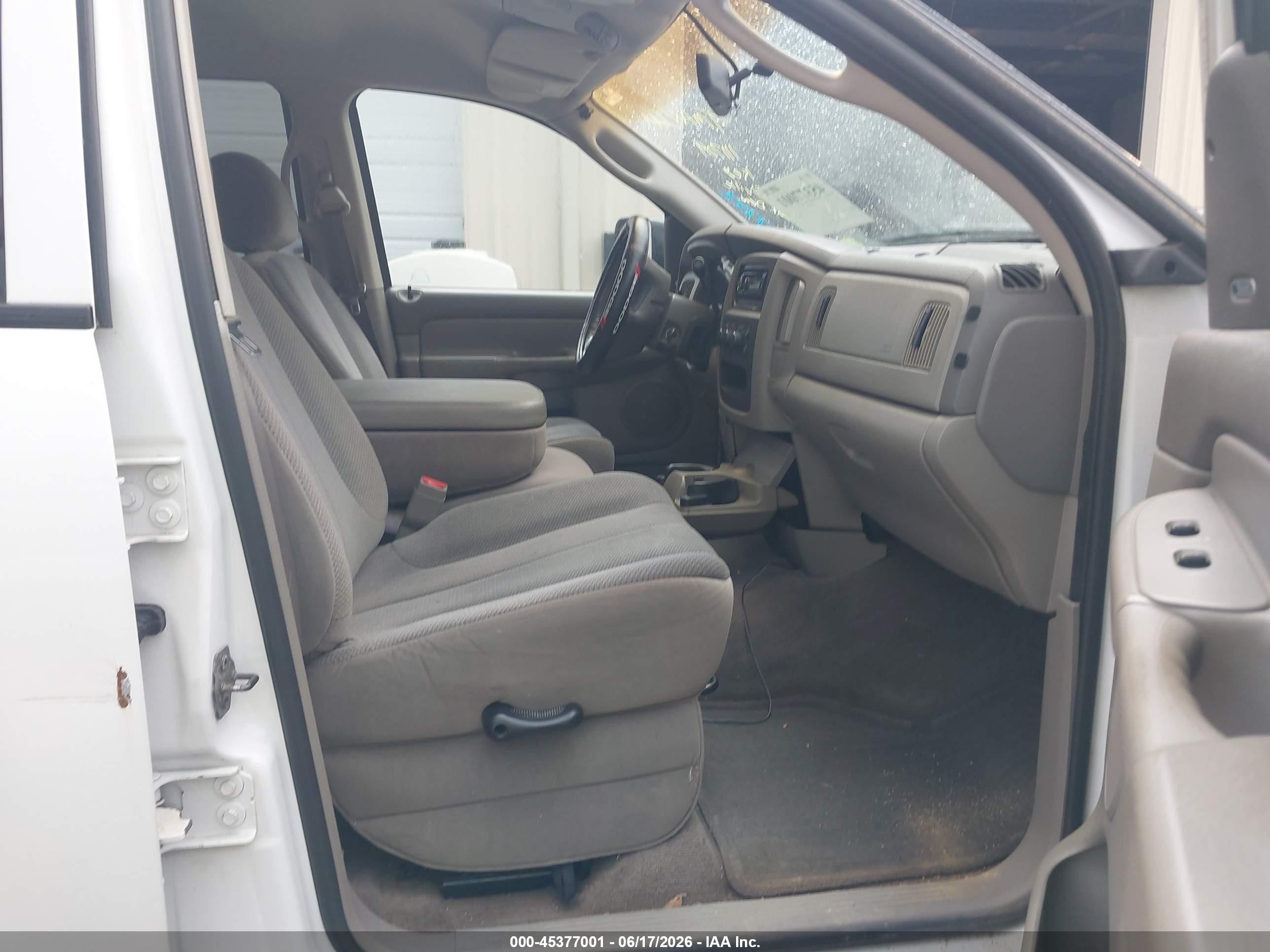 2002 Dodge Ram 1500 St White vin: 1B7HA18N32J111709