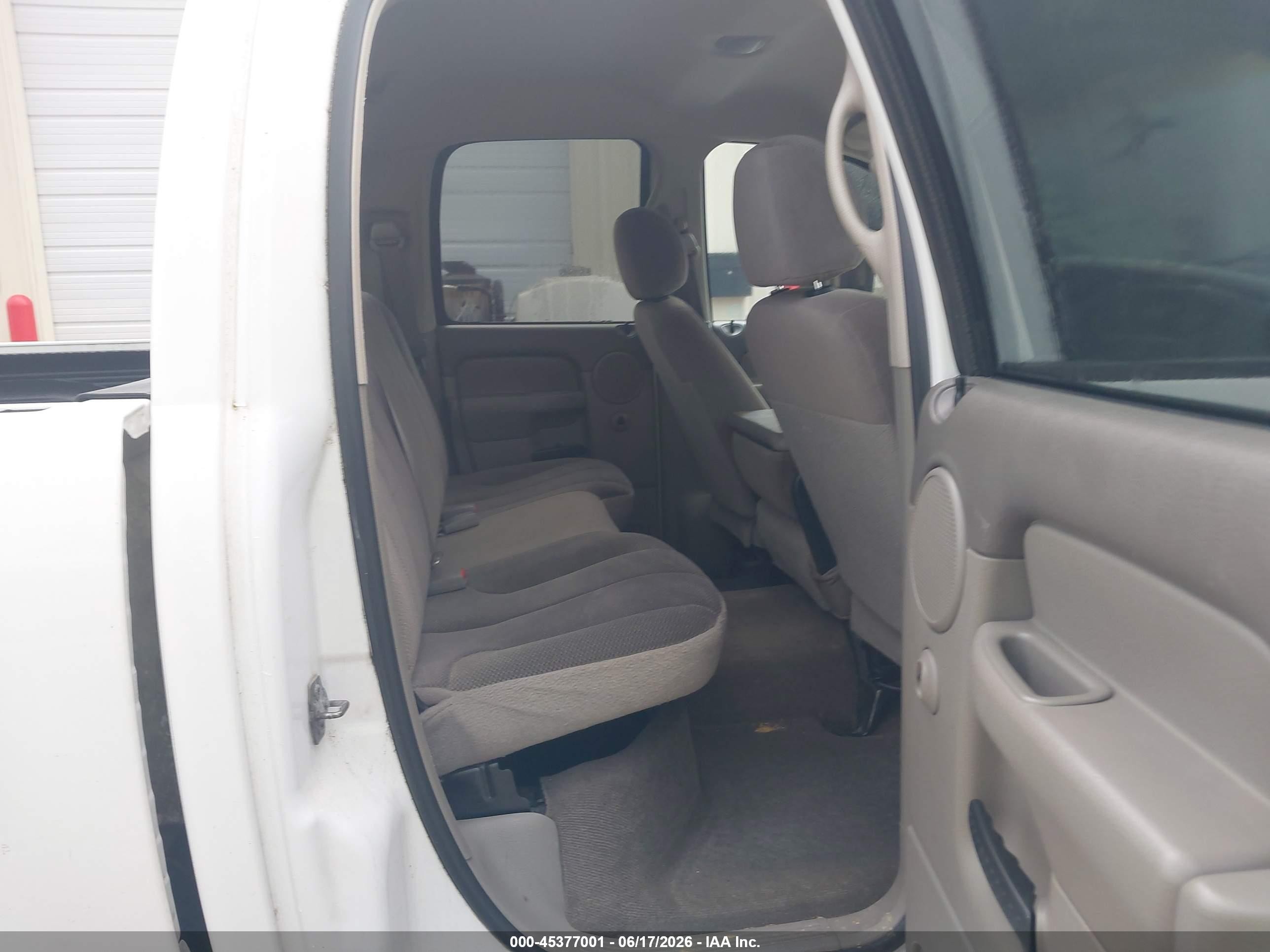 2002 Dodge Ram 1500 St White vin: 1B7HA18N32J111709