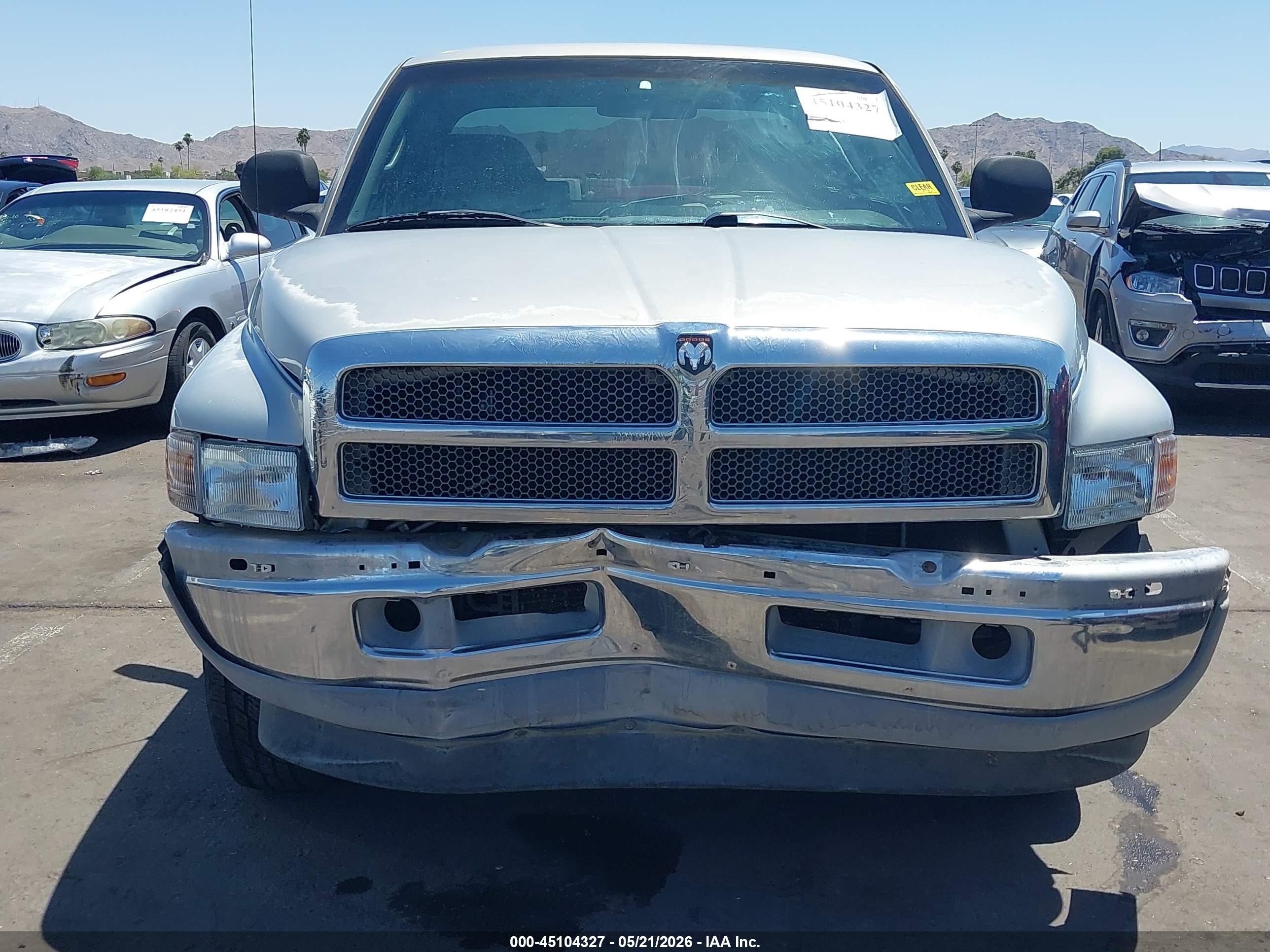 2001 Dodge Ram 1500 St Серебряный vin: 1B7HC13Y11J229347