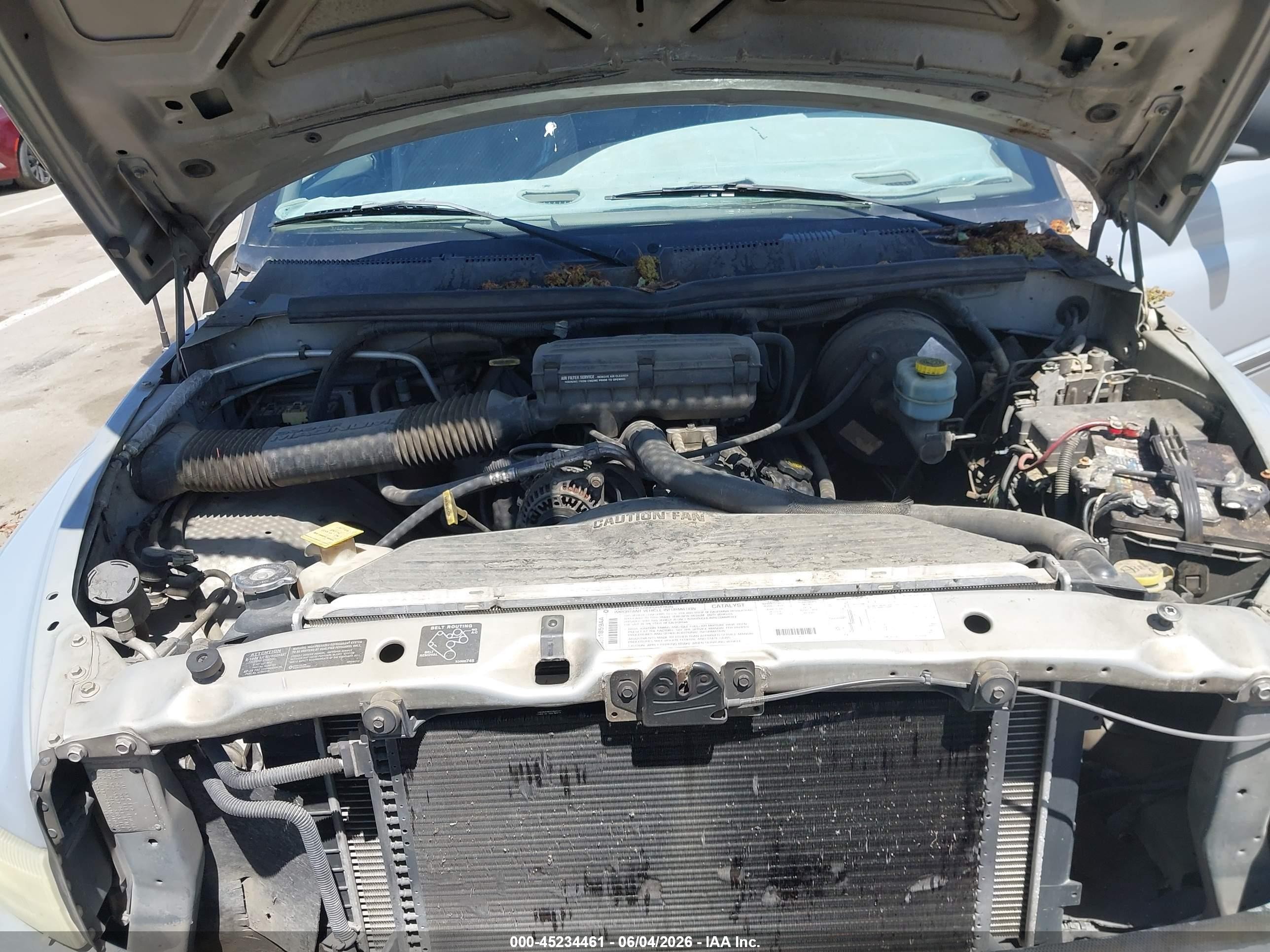 1998 Dodge Ram 1500 St Серебряный vin: 1B7HC13Y1WJ198303