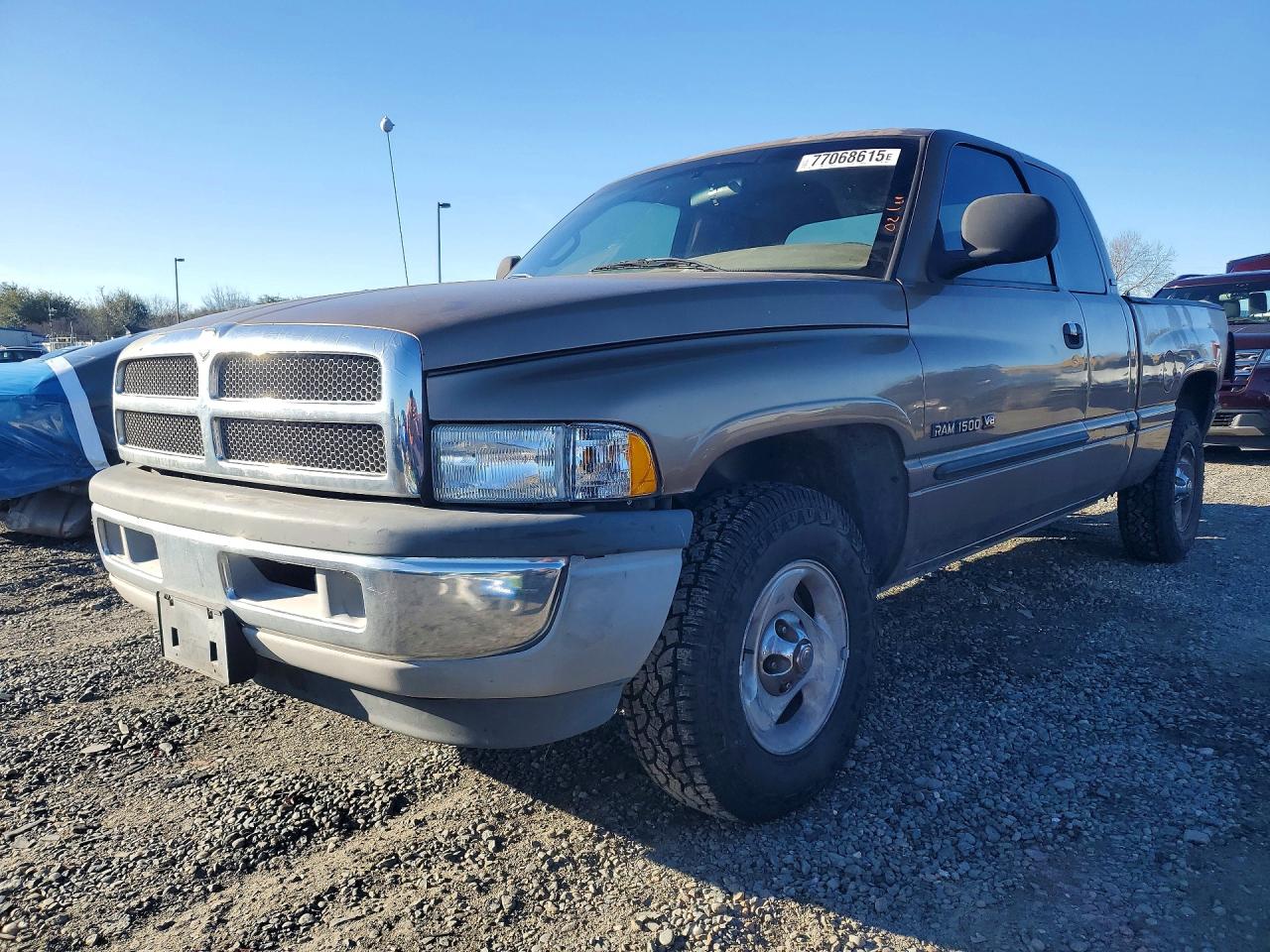 1B7HC13Y3YJ176712