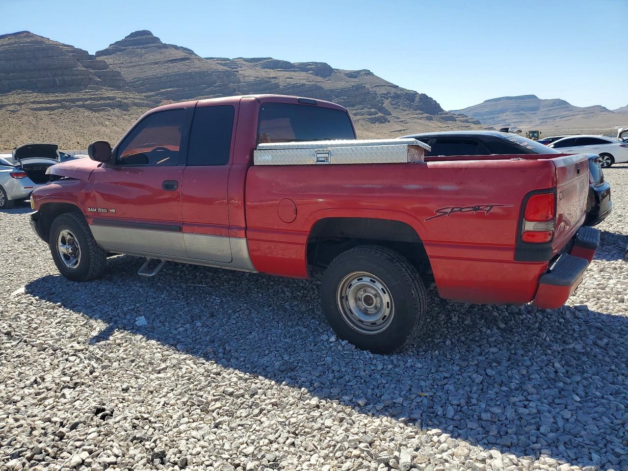 1998 Dodge Ram 1500 Red vin: 1B7HC13Y4WJ202151