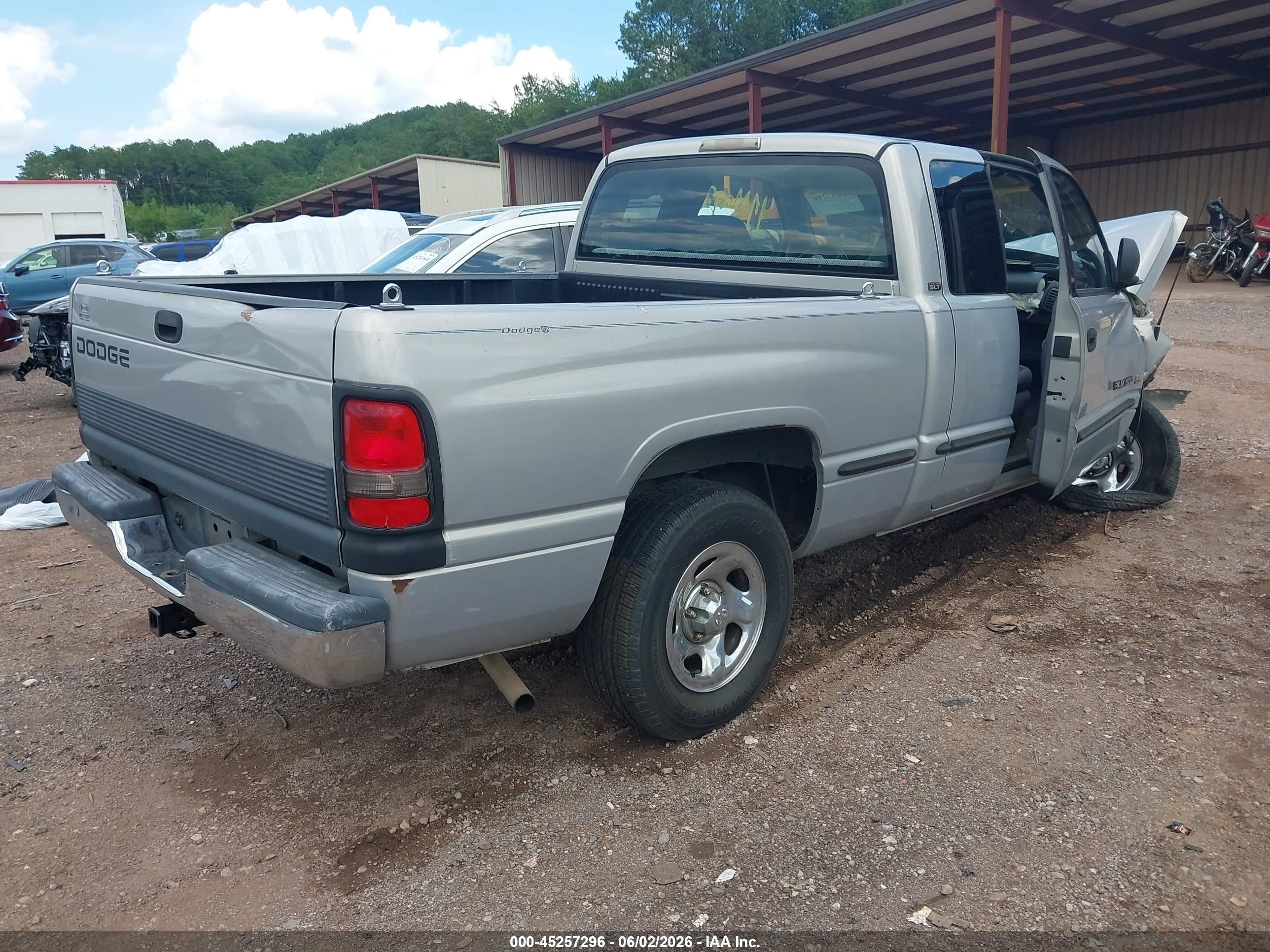1998 Dodge Ram 1500 St Silver vin: 1B7HC13Y4WJ202859