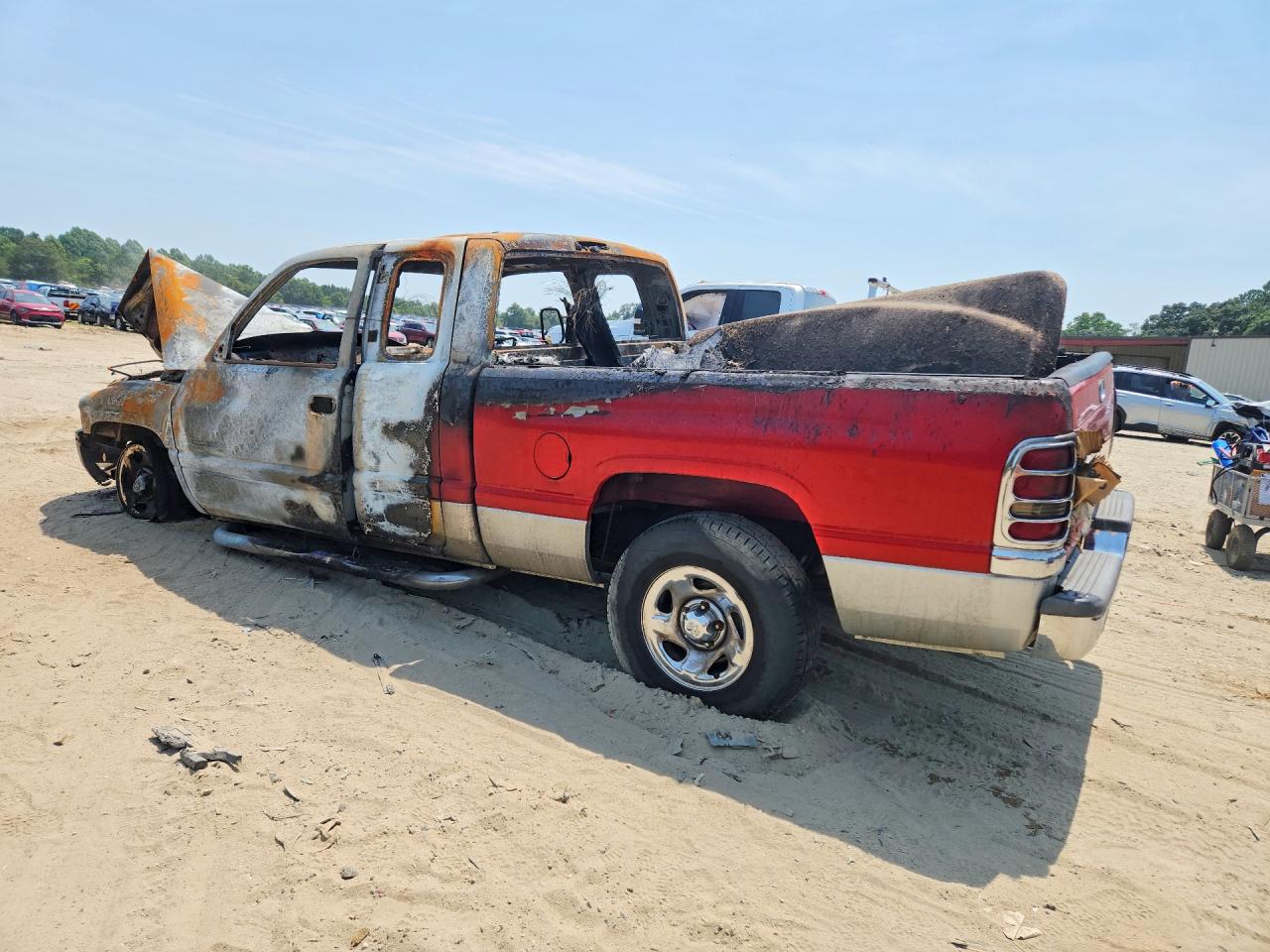 2001 Dodge Ram 1500 Red vin: 1B7HC13Y51J553210