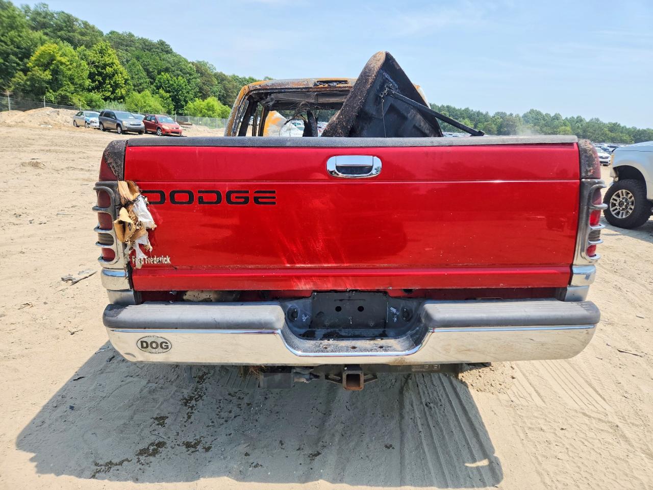 2001 Dodge Ram 1500 Red vin: 1B7HC13Y51J553210