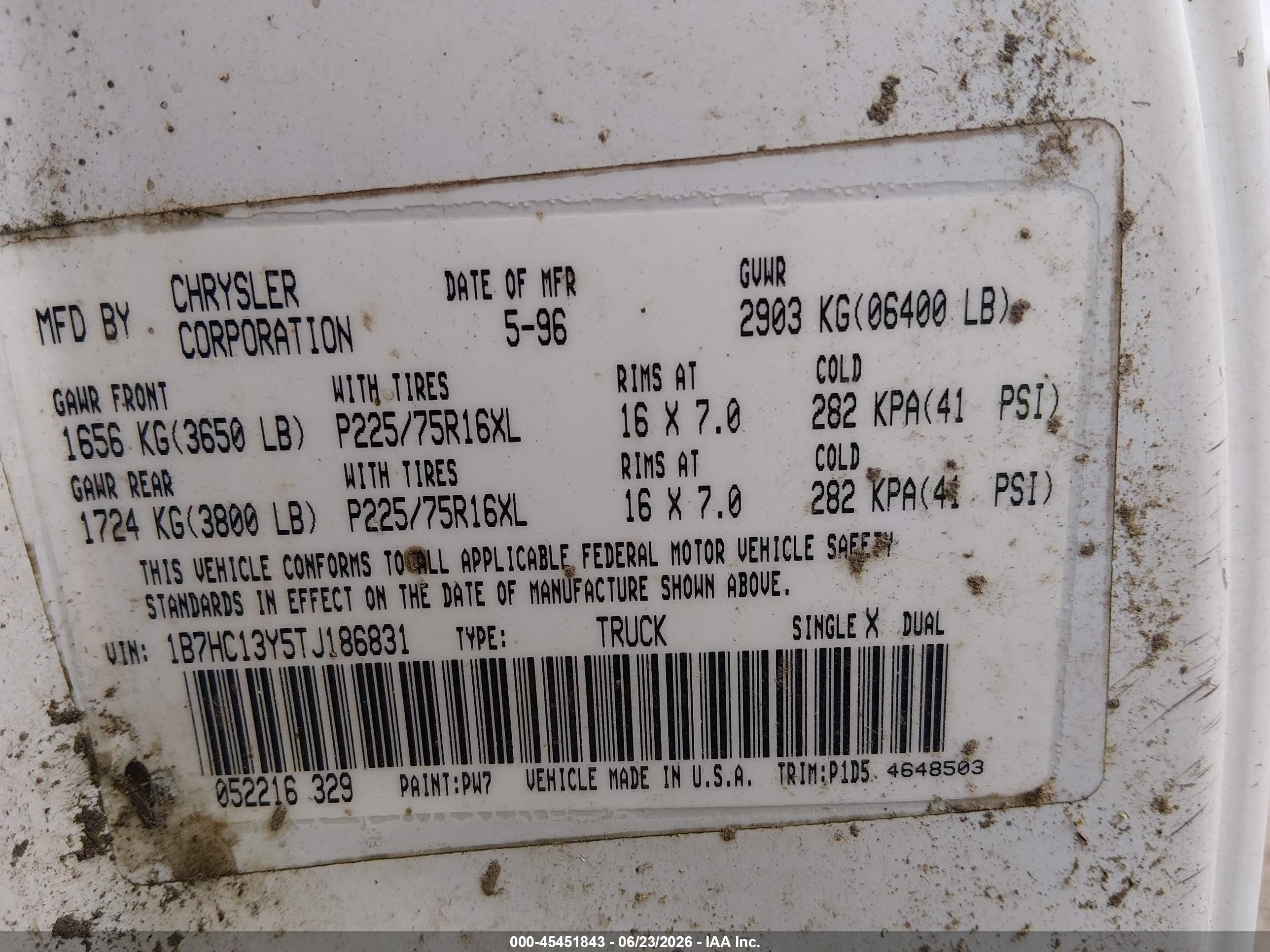 1996 Dodge Ram 1500   White vin: 1B7HC13Y5TJ186831