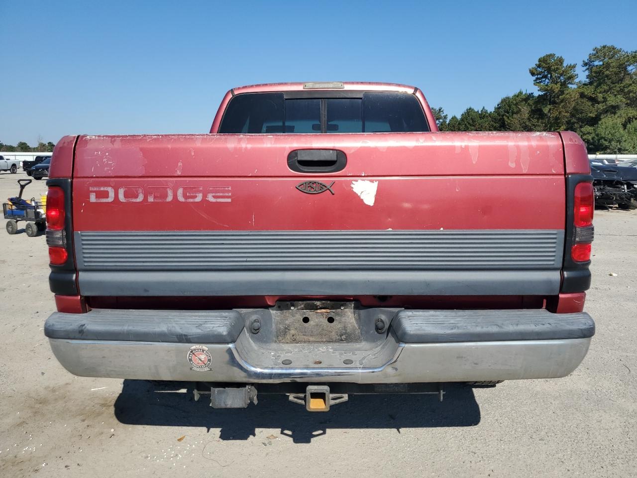 1998 Dodge Ram 1500 Burgundy vin: 1B7HC13Y5WJ225499