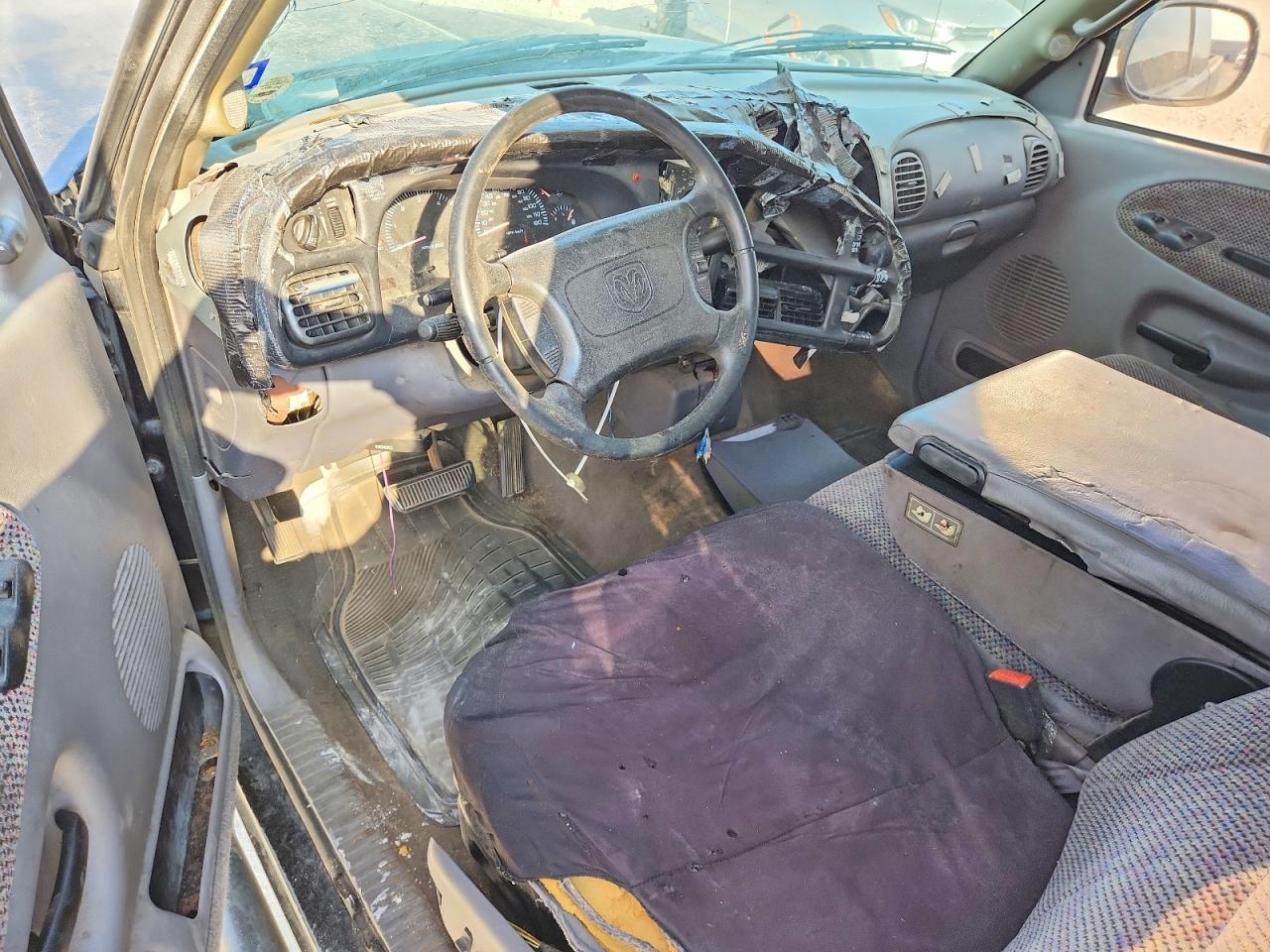1999 Dodge Ram 1500 Черный vin: 1B7HC13Y6XJ562040