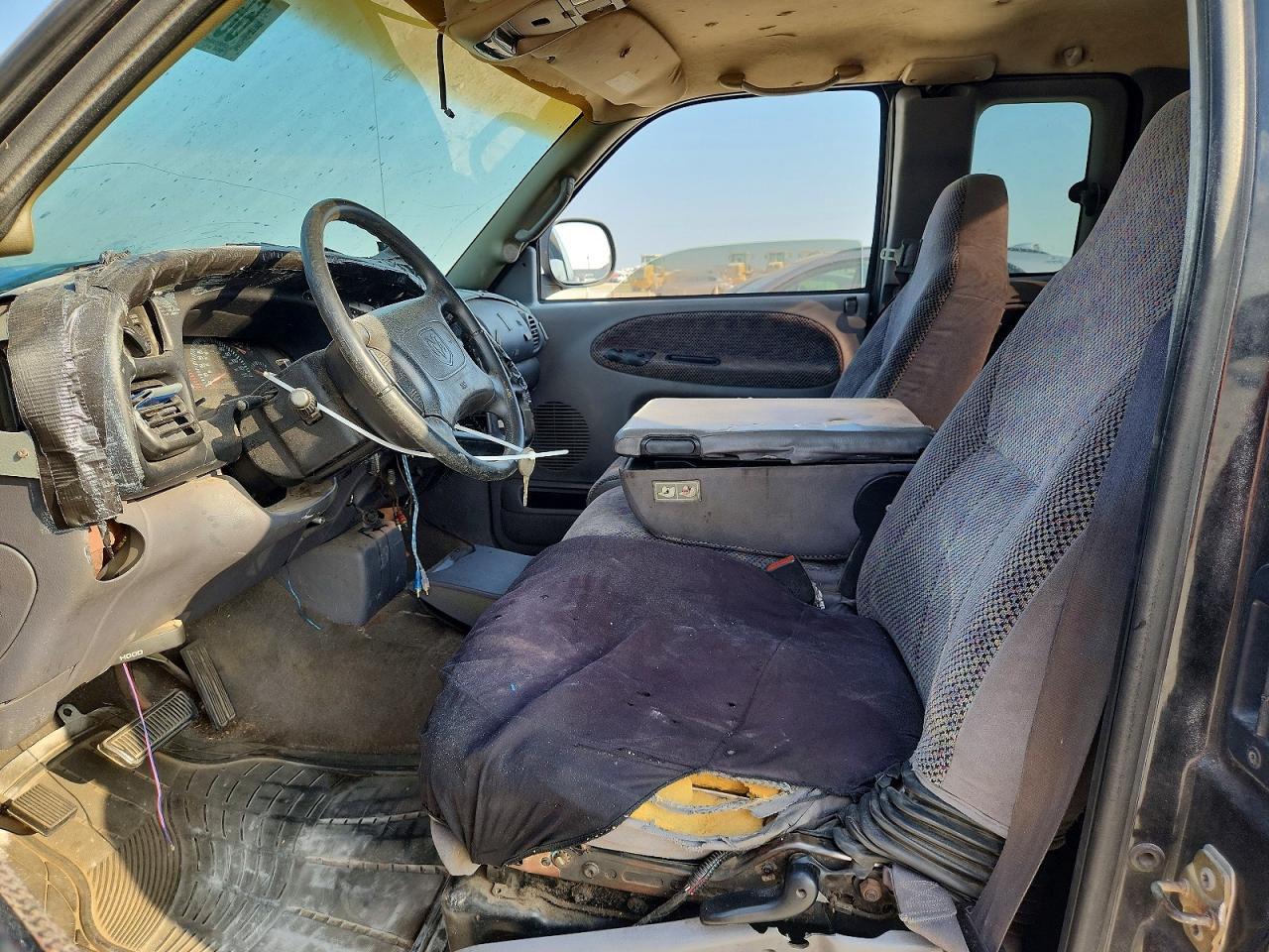 1999 Dodge Ram 1500 Черный vin: 1B7HC13Y6XJ562040
