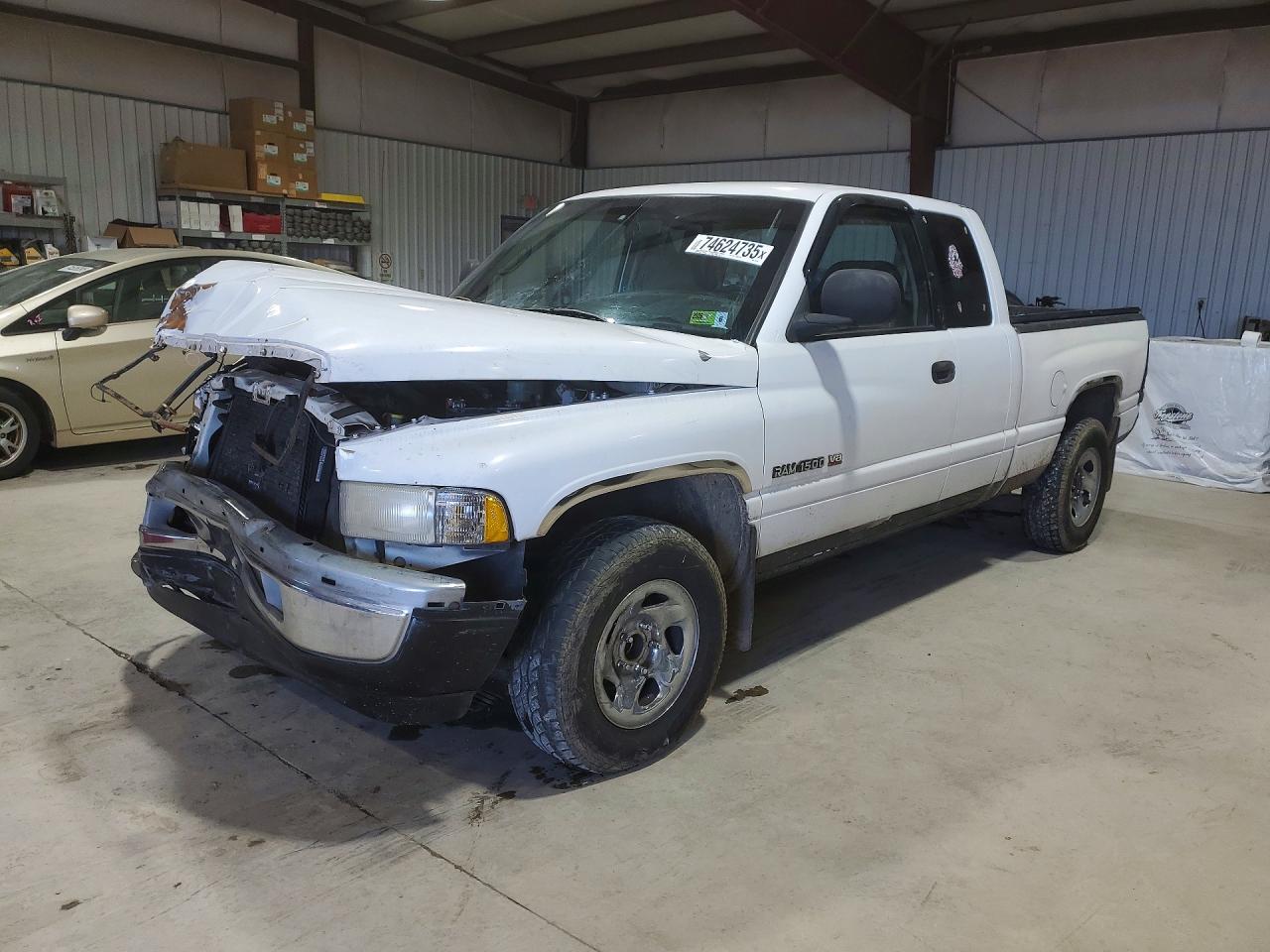 1B7HC13Y7YJ102774