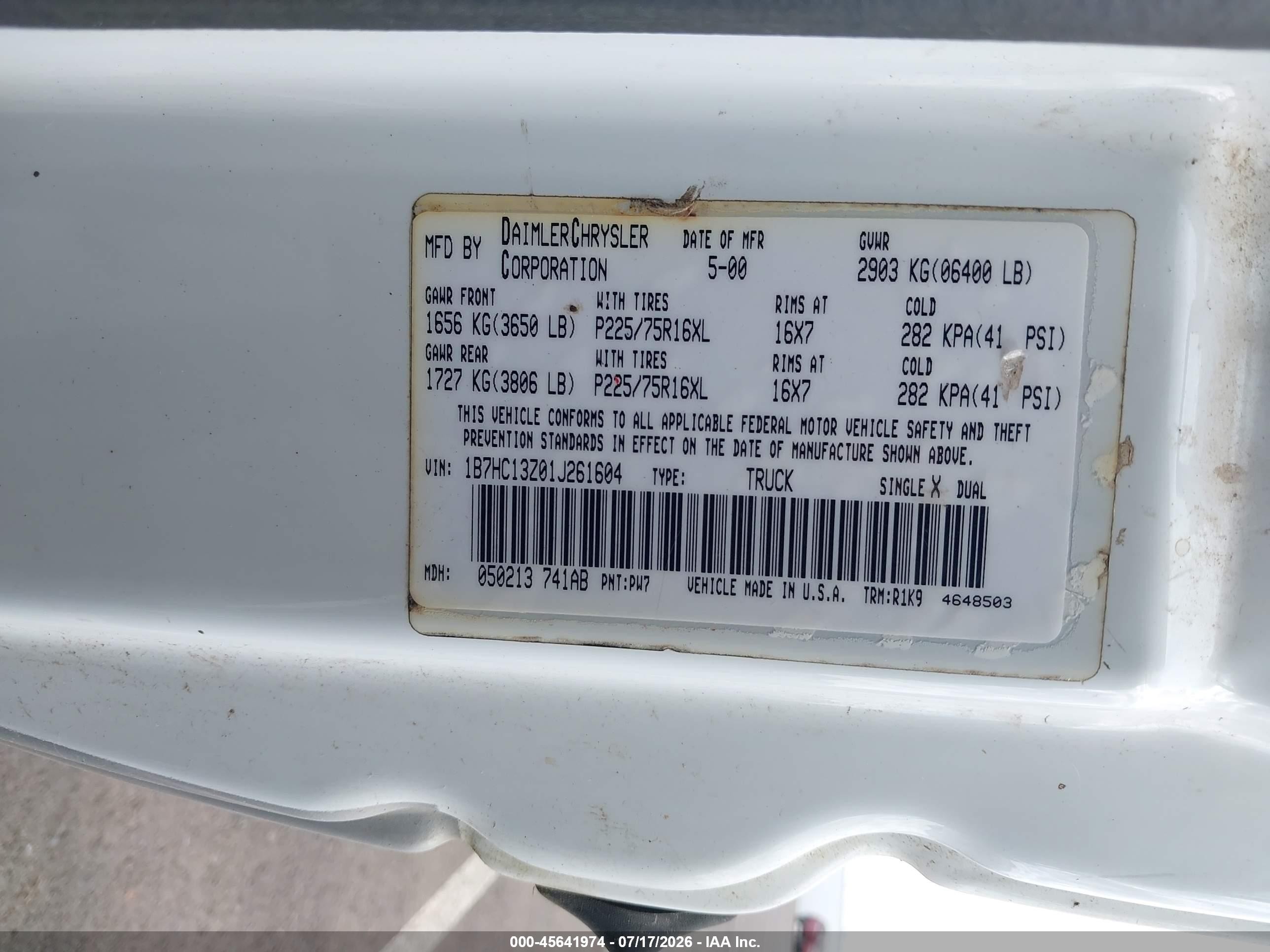 2001 Dodge Ram 1500 St White vin: 1B7HC13Z01J261604