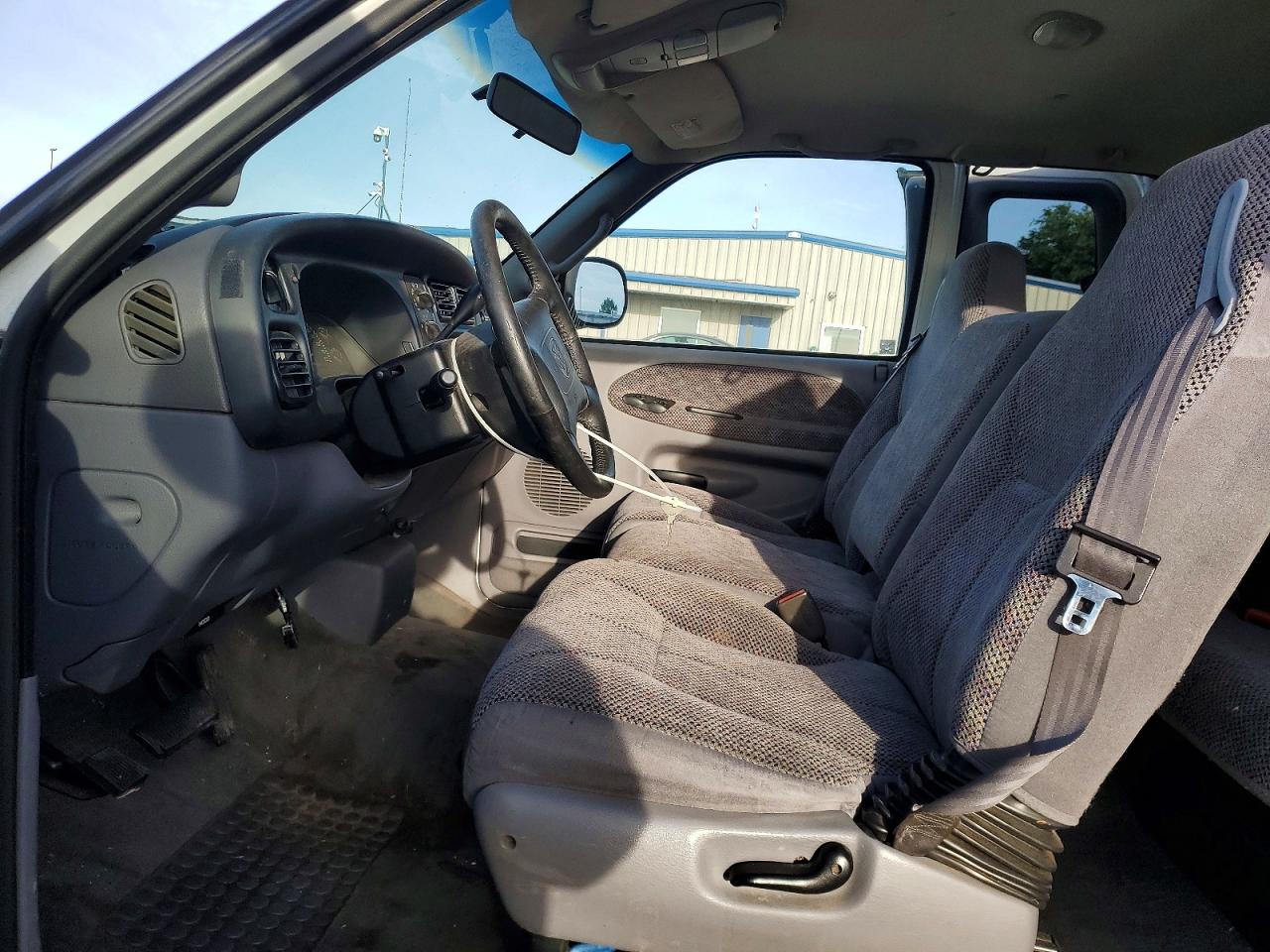 1999 Dodge Ram 1500 White vin: 1B7HC13Z1XJ561922