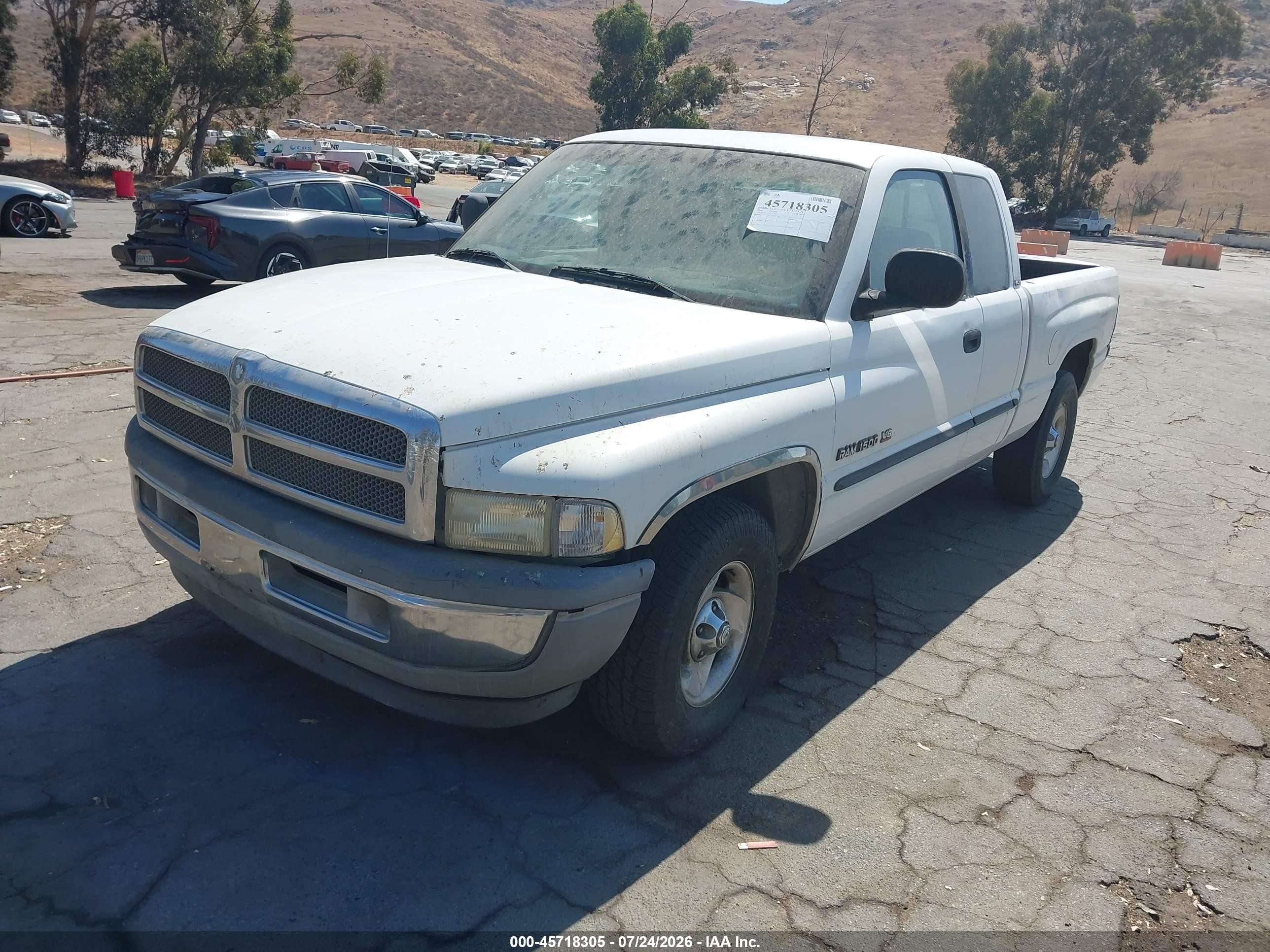 2000 Dodge Ram 1500 St White vin: 1B7HC13Z1YJ153891