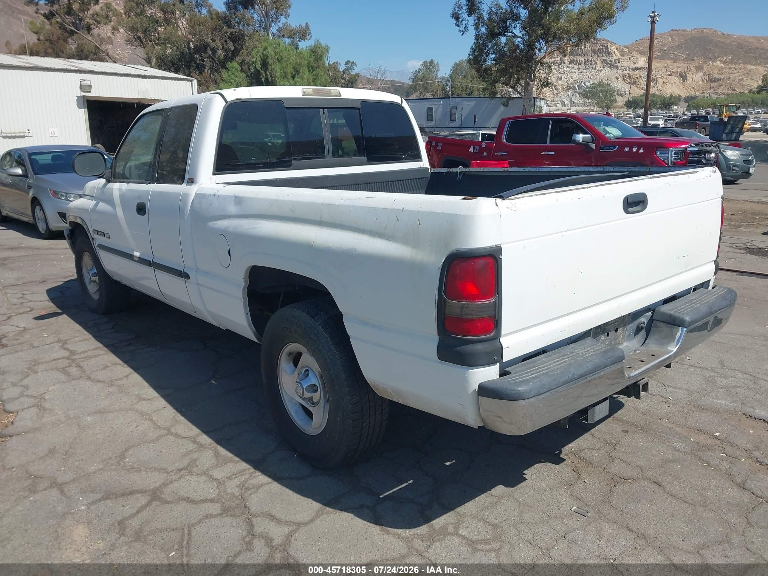 2000 Dodge Ram 1500 St White vin: 1B7HC13Z1YJ153891