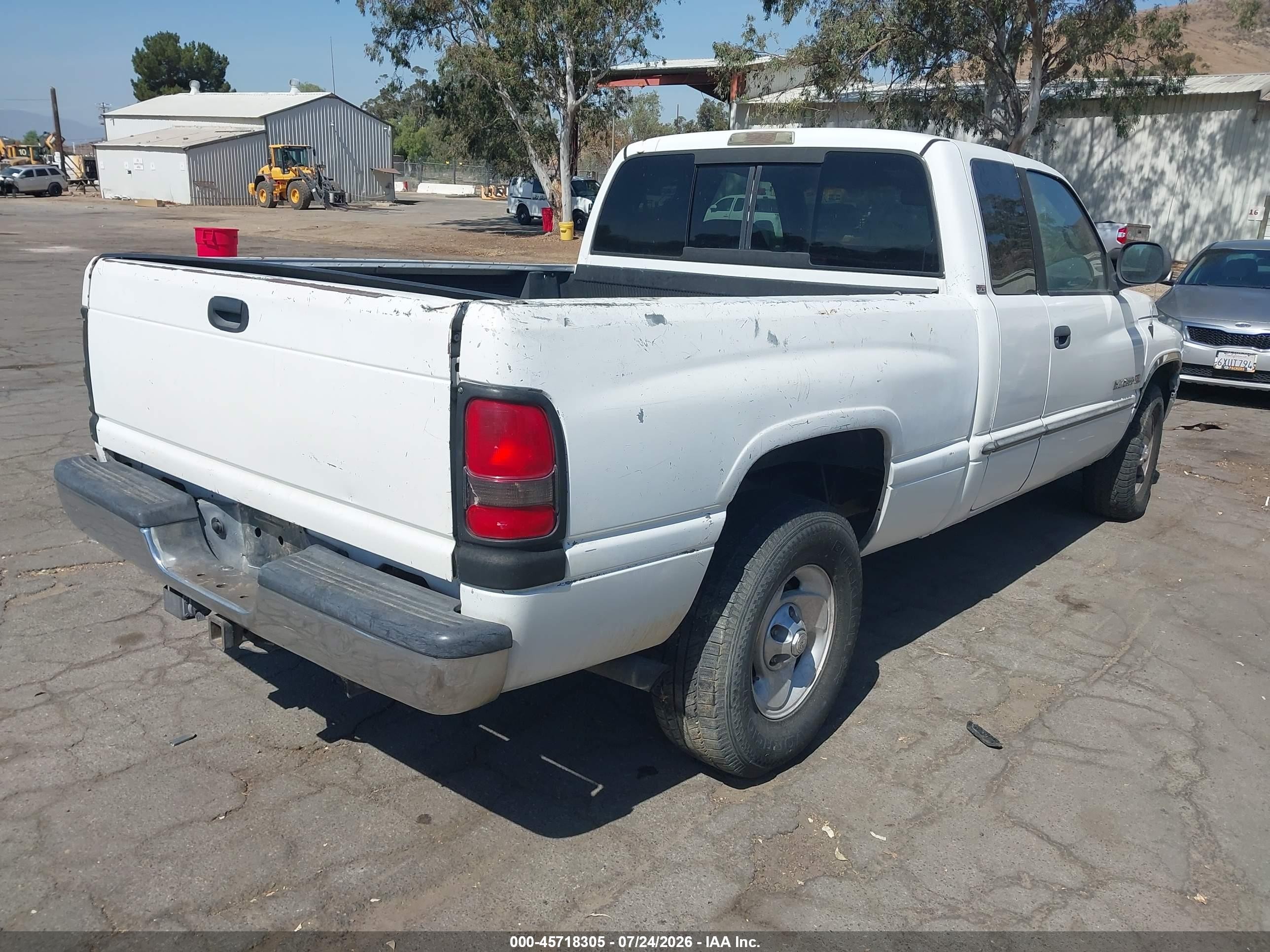 2000 Dodge Ram 1500 St White vin: 1B7HC13Z1YJ153891