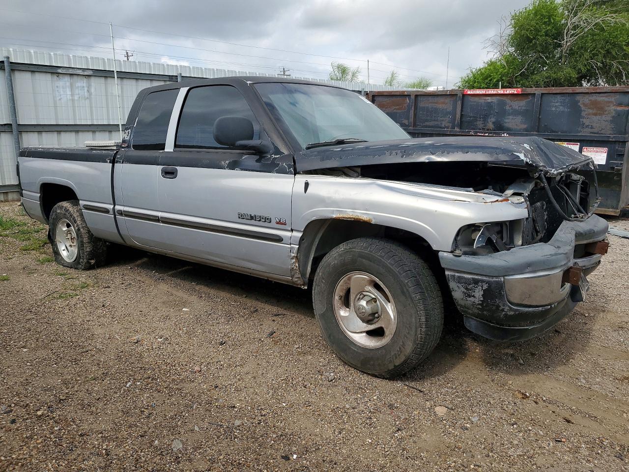 1999 Dodge Ram 1500 Серебряный vin: 1B7HC13Z3XJ508364