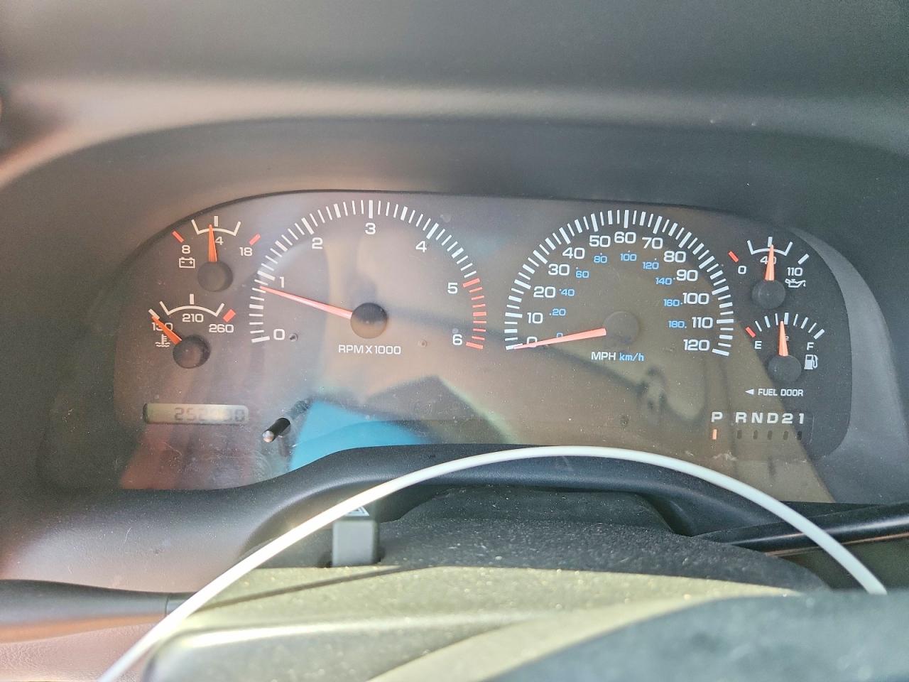 1998 Dodge Ram 1500 White vin: 1B7HC13Z5WJ102679