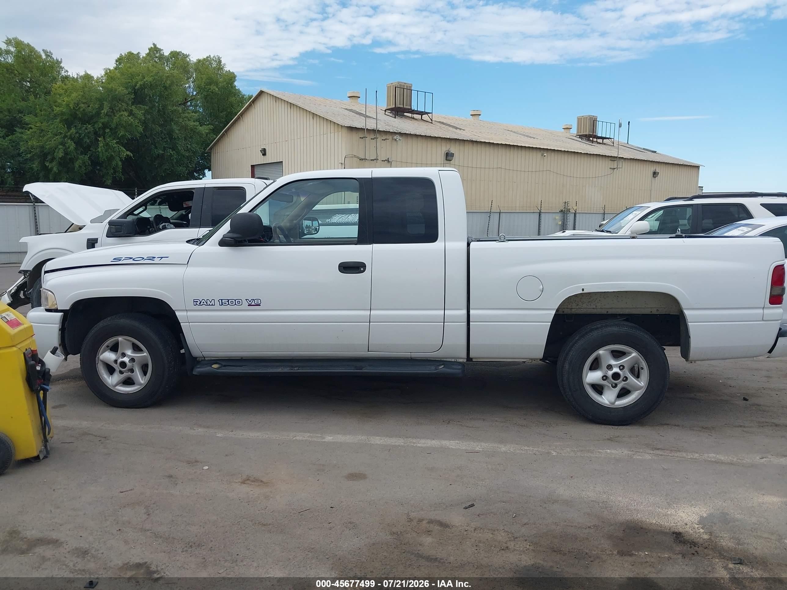 2000 Dodge Ram 1500 St White vin: 1B7HC13Z5YJ111952