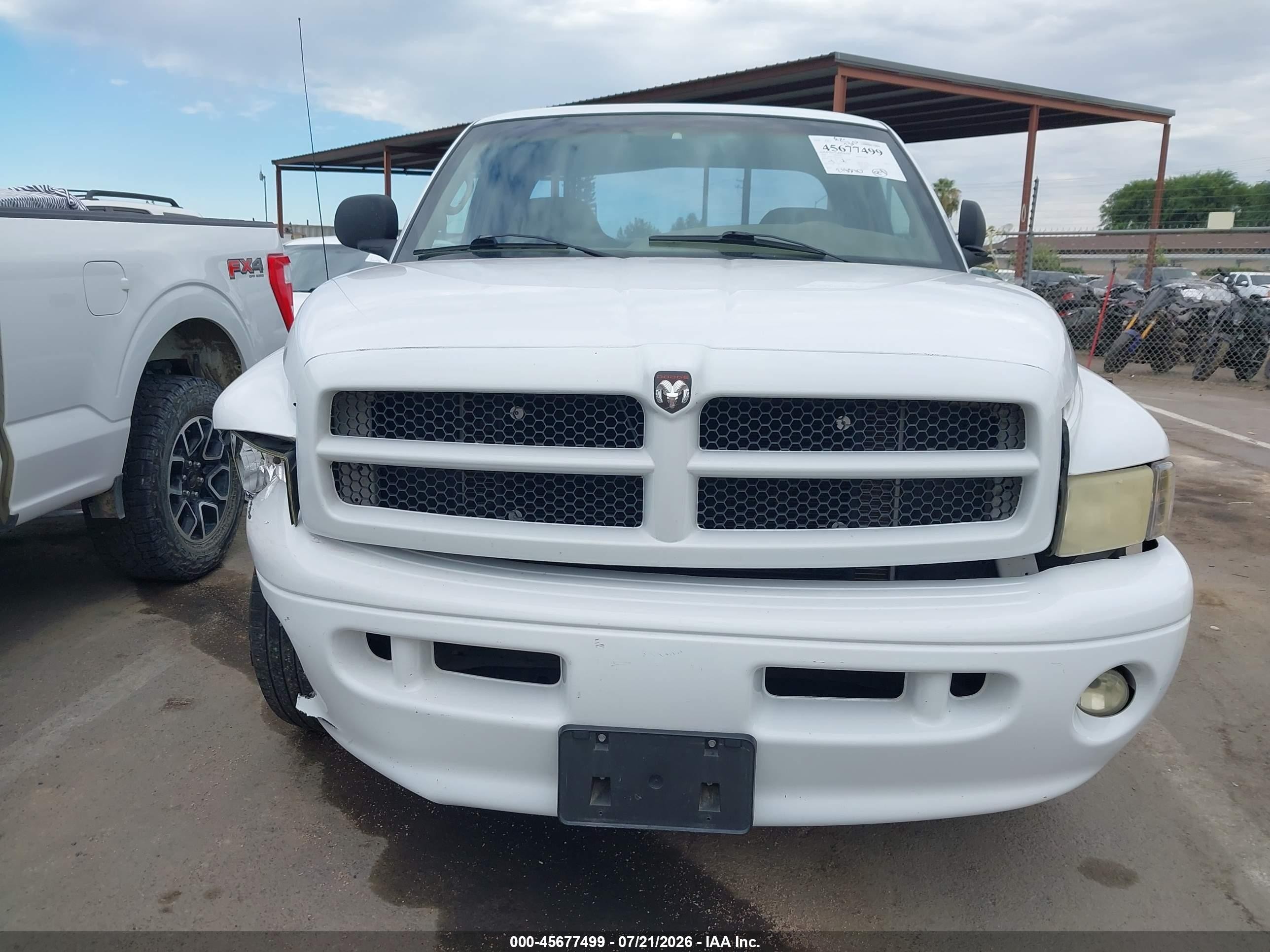 2000 Dodge Ram 1500 St White vin: 1B7HC13Z5YJ111952