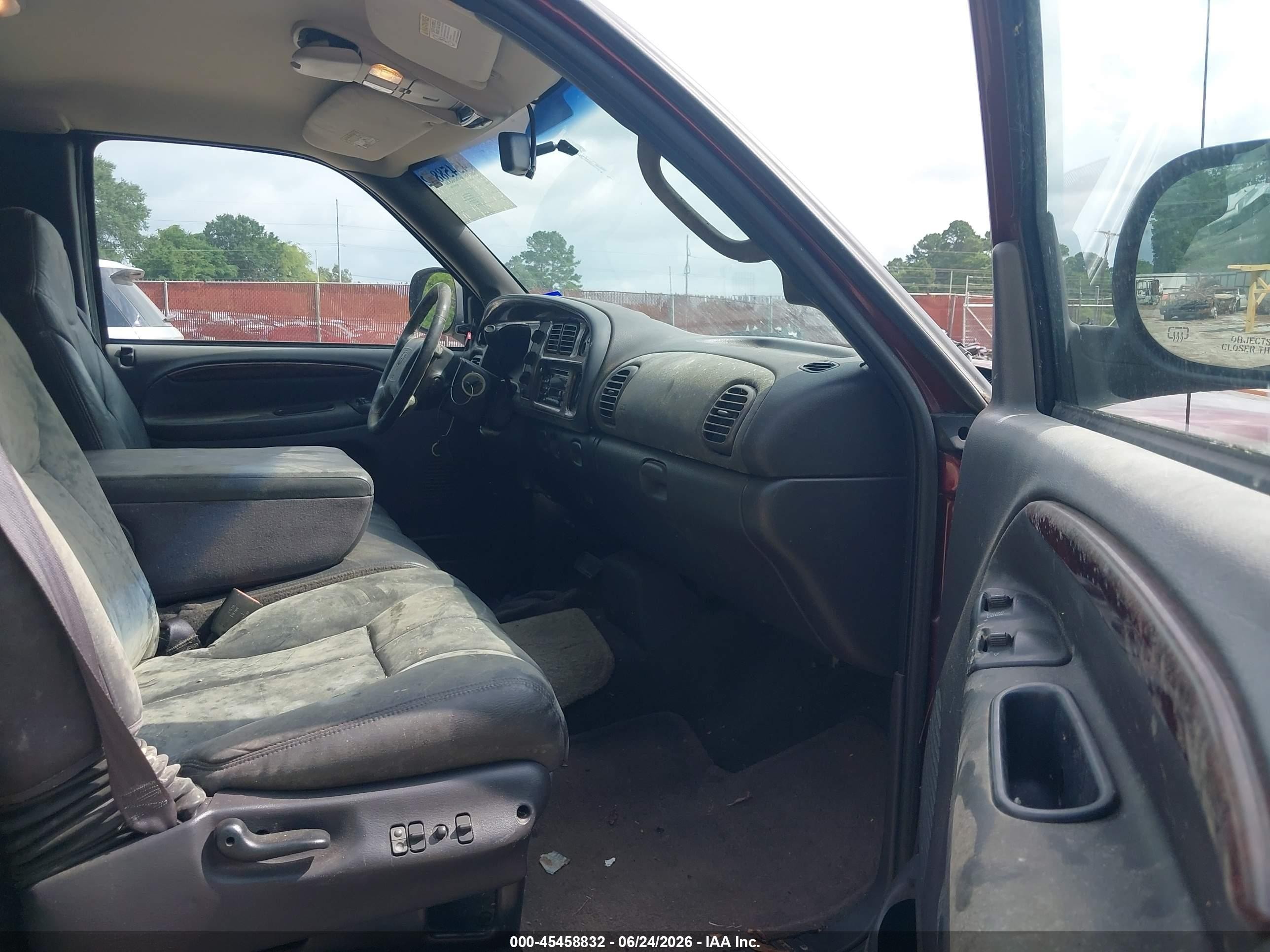2000 Dodge Ram 1500 St Бордовый vin: 1B7HC13Z5YJ164554