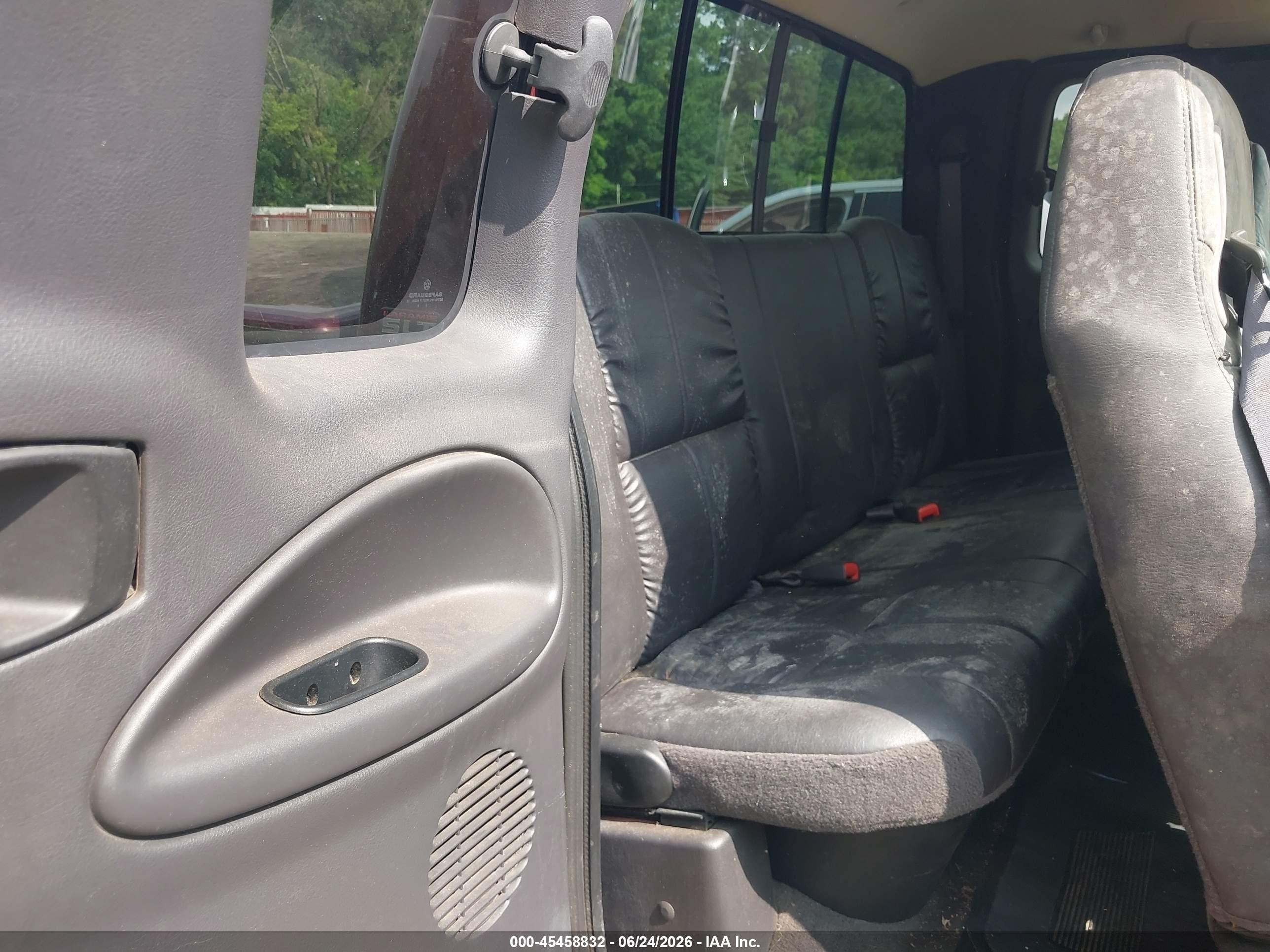 2000 Dodge Ram 1500 St Бордовый vin: 1B7HC13Z5YJ164554