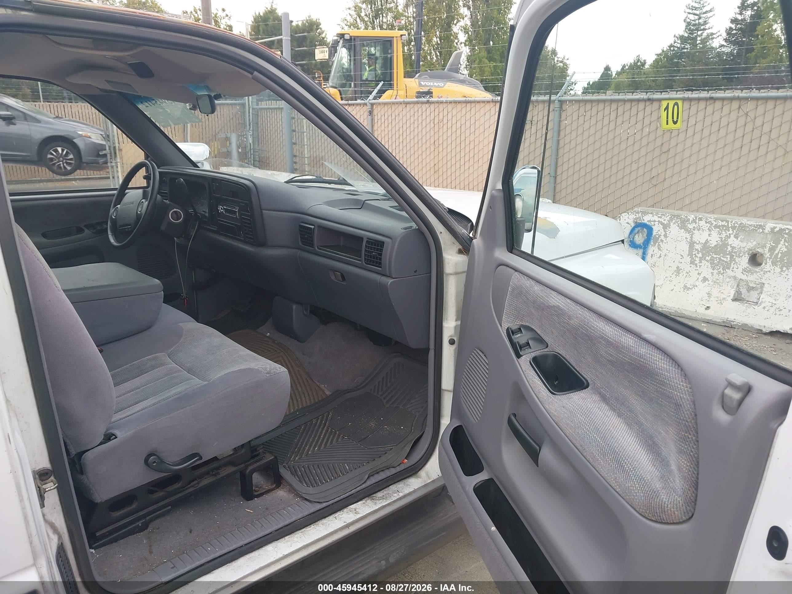 1997 Dodge Ram 1500 St White vin: 1B7HC13Z6VJ508727