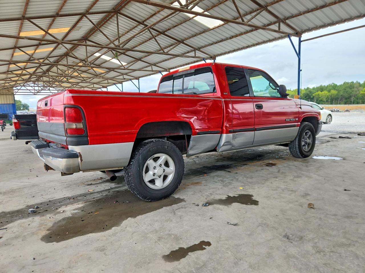 1998 Dodge Ram 1500 Red vin: 1B7HC13Z8WJ215106